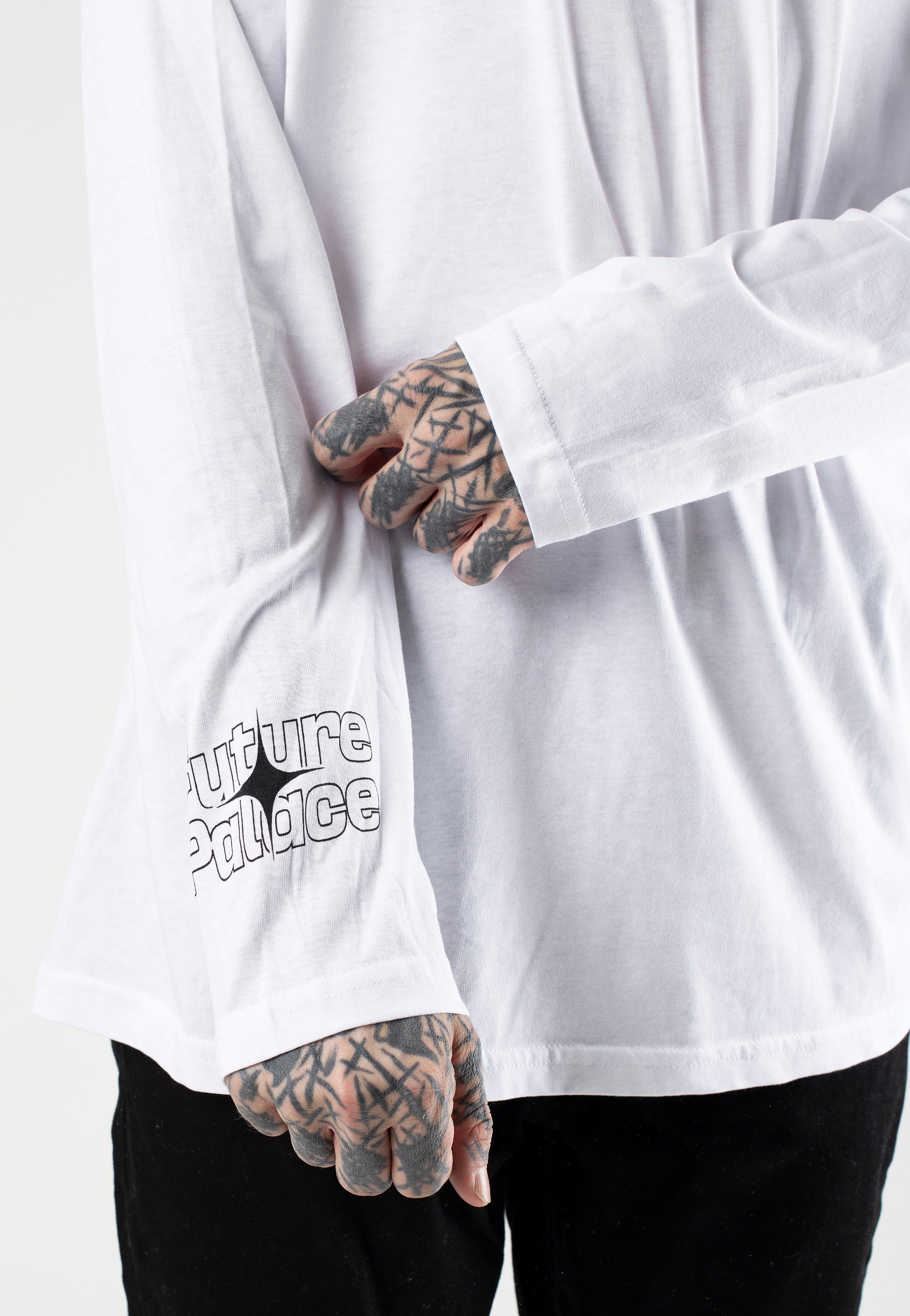 Future Palace - Run White - Longsleeve | Men-Image