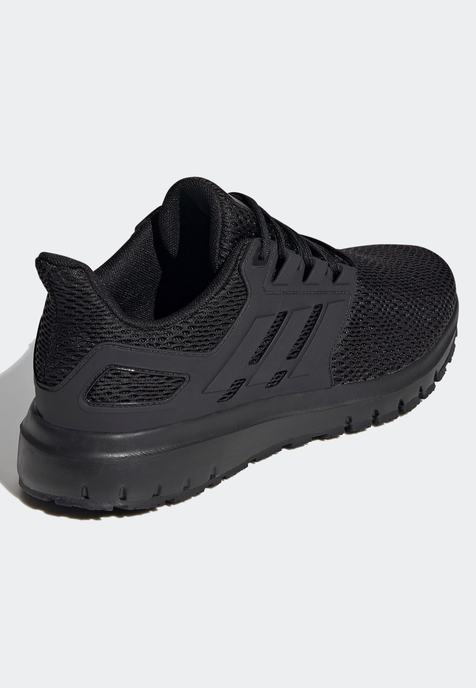 Adidas - Ultimashow Cblack/Cblack/Ftwwht - Shoes | Men-Image