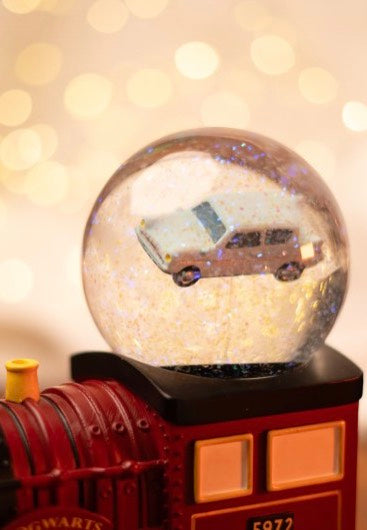 Harry Potter - Hogwarts Express Flying Ford Anglia - Snow Globe | Neutral-Image