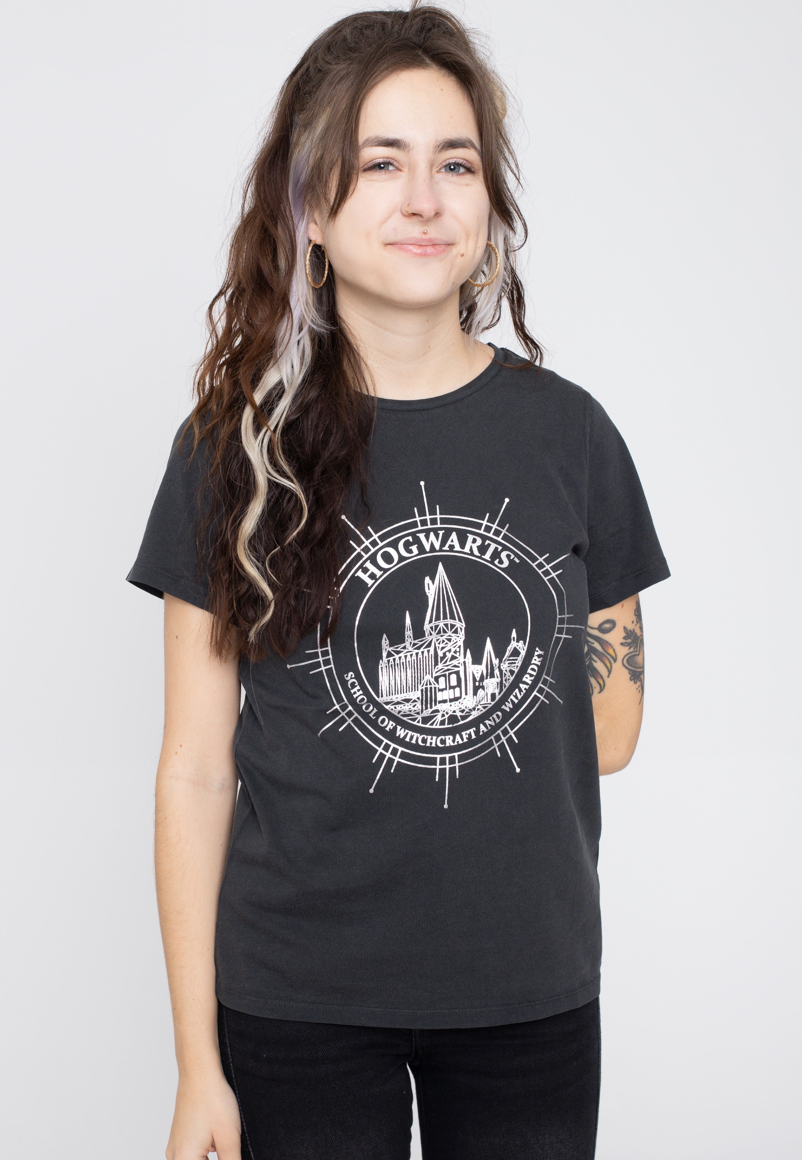 Harry Potter - Hogwarts Acid Wash - Girly | Women-Image