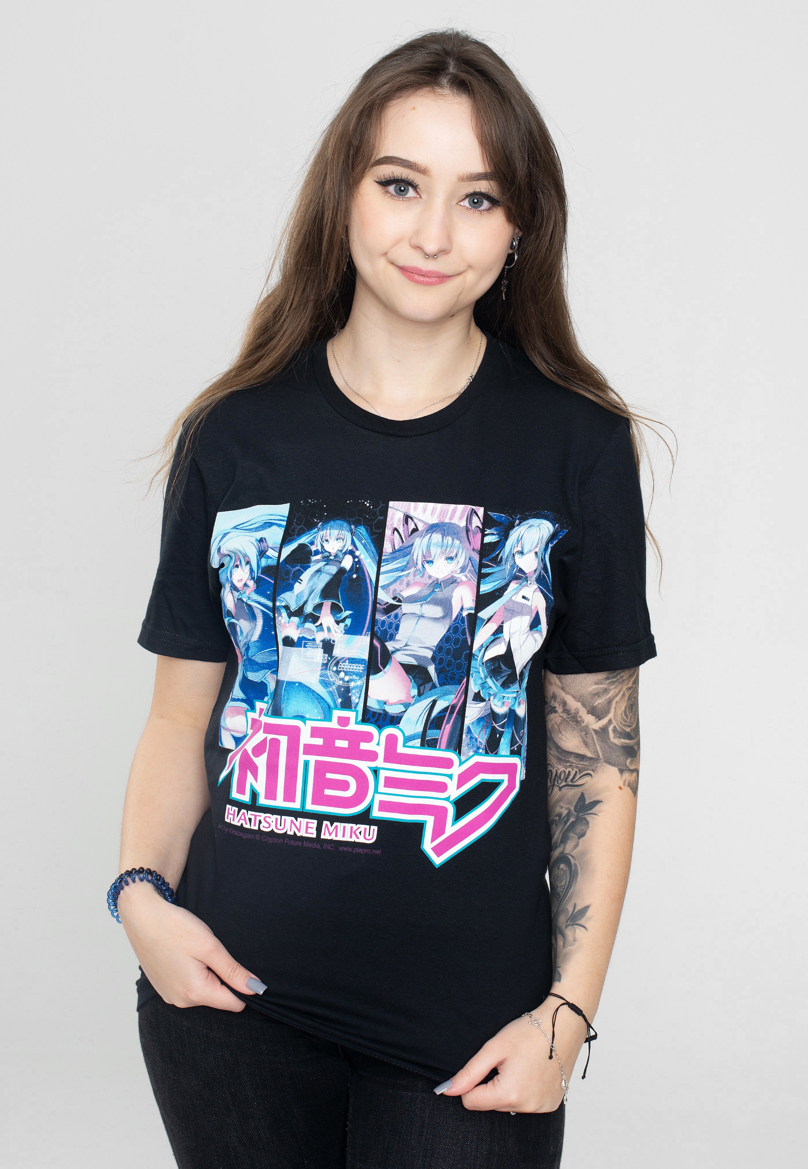 Hatsune Miku - Singing Poses - T-Shirt | Women-Image