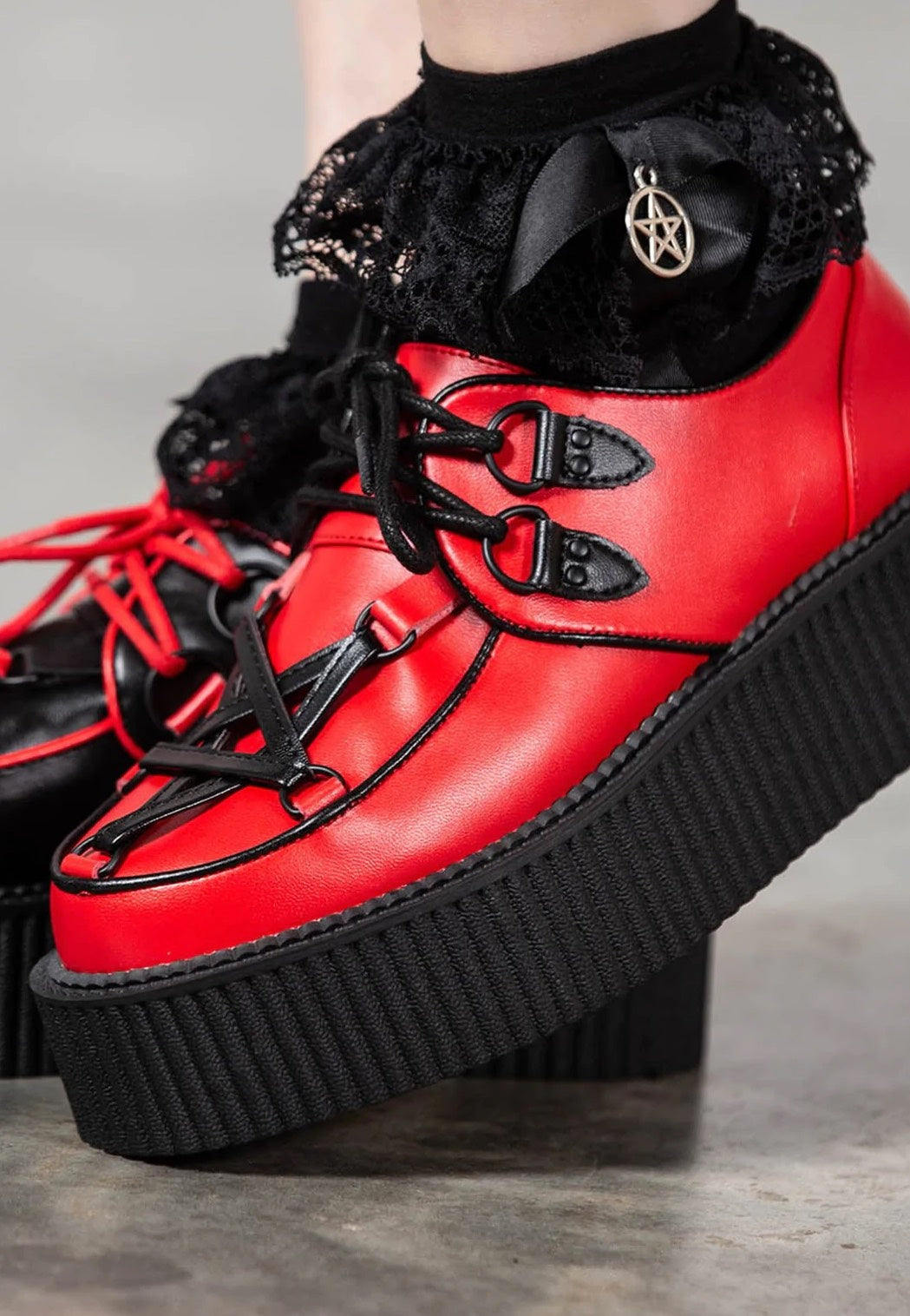 Killstar - Hexellent Black/Red - Girl Shoes | Women-Image