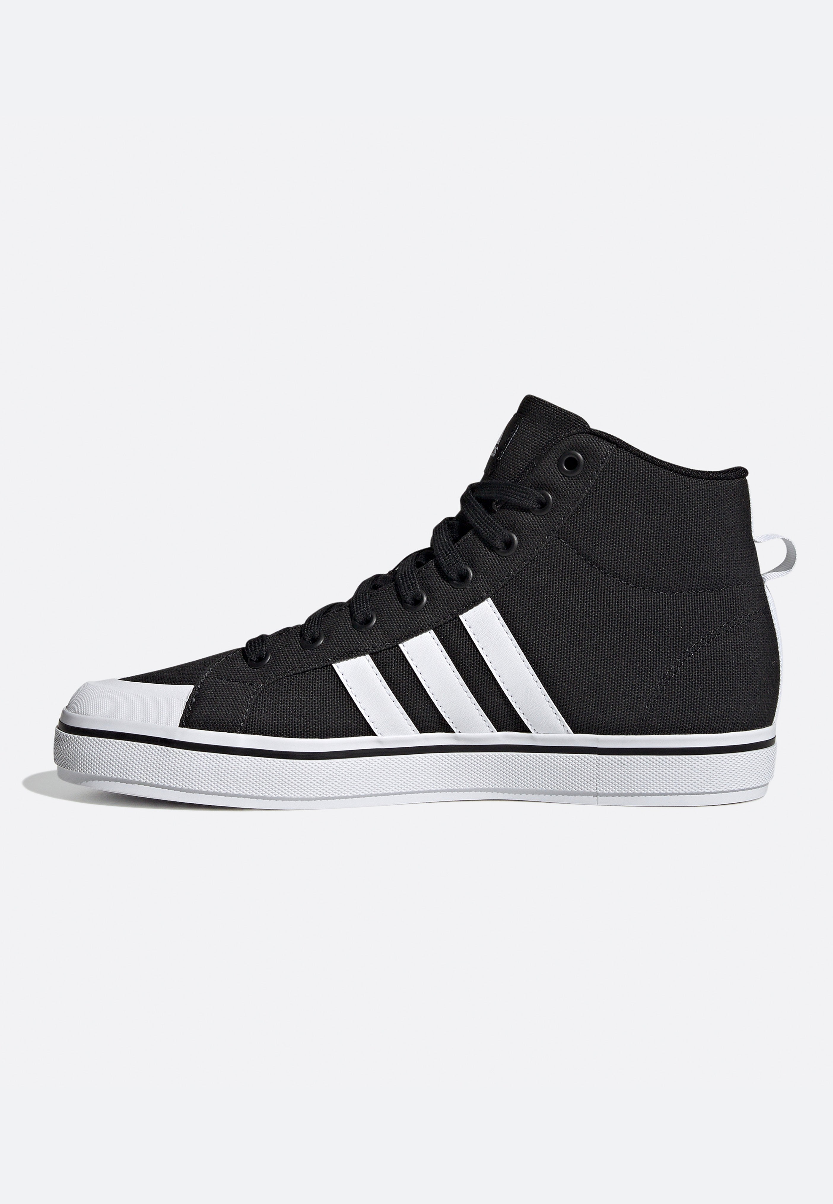 Adidas - Bravada 2.0 Mid Cblack/Ftwwht/Ftwwht - Shoes | Men-Image