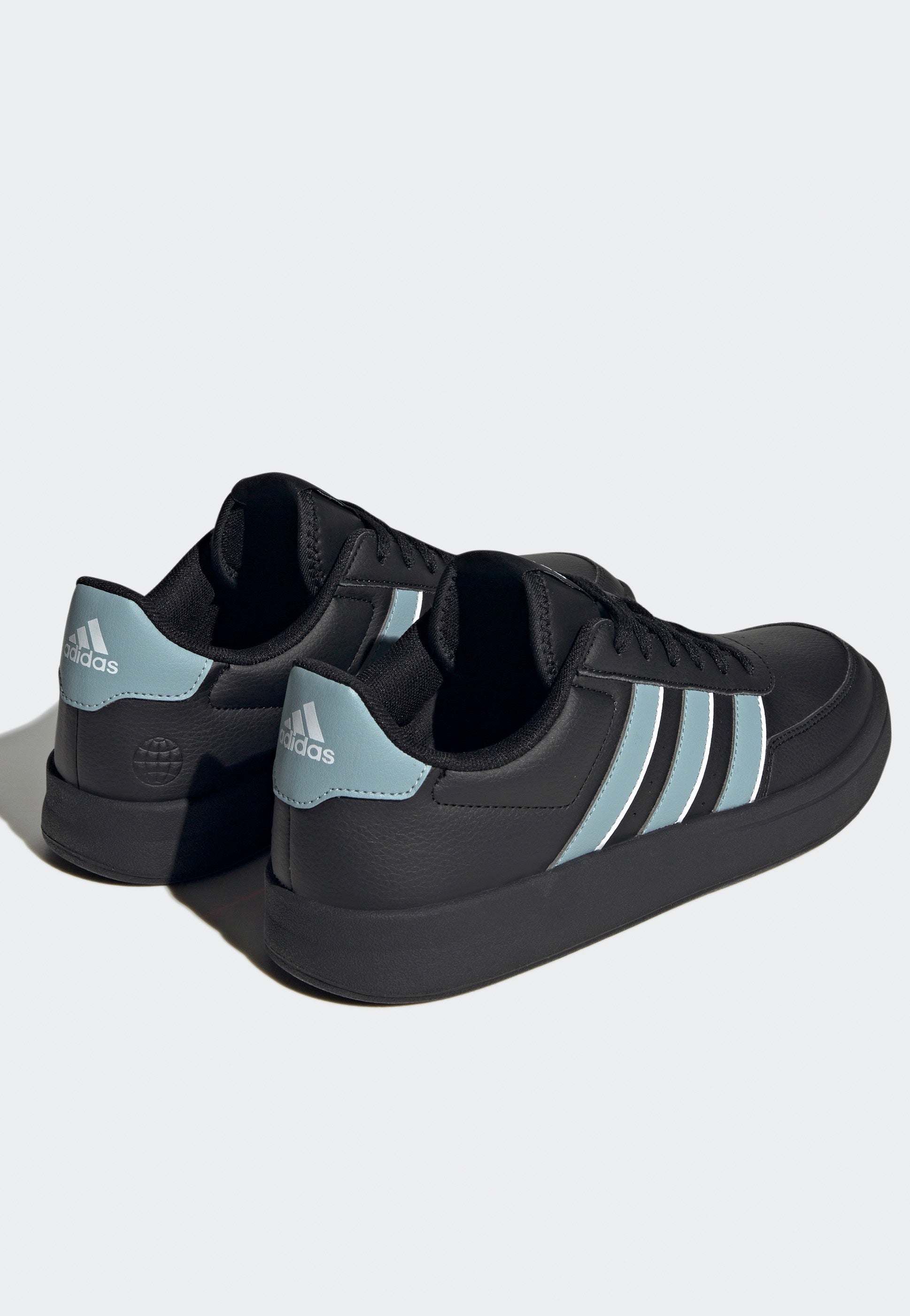 Adidas - Breaknet 2.0 Cblack/Maggre/Ftwwht - Shoes | Men-Image