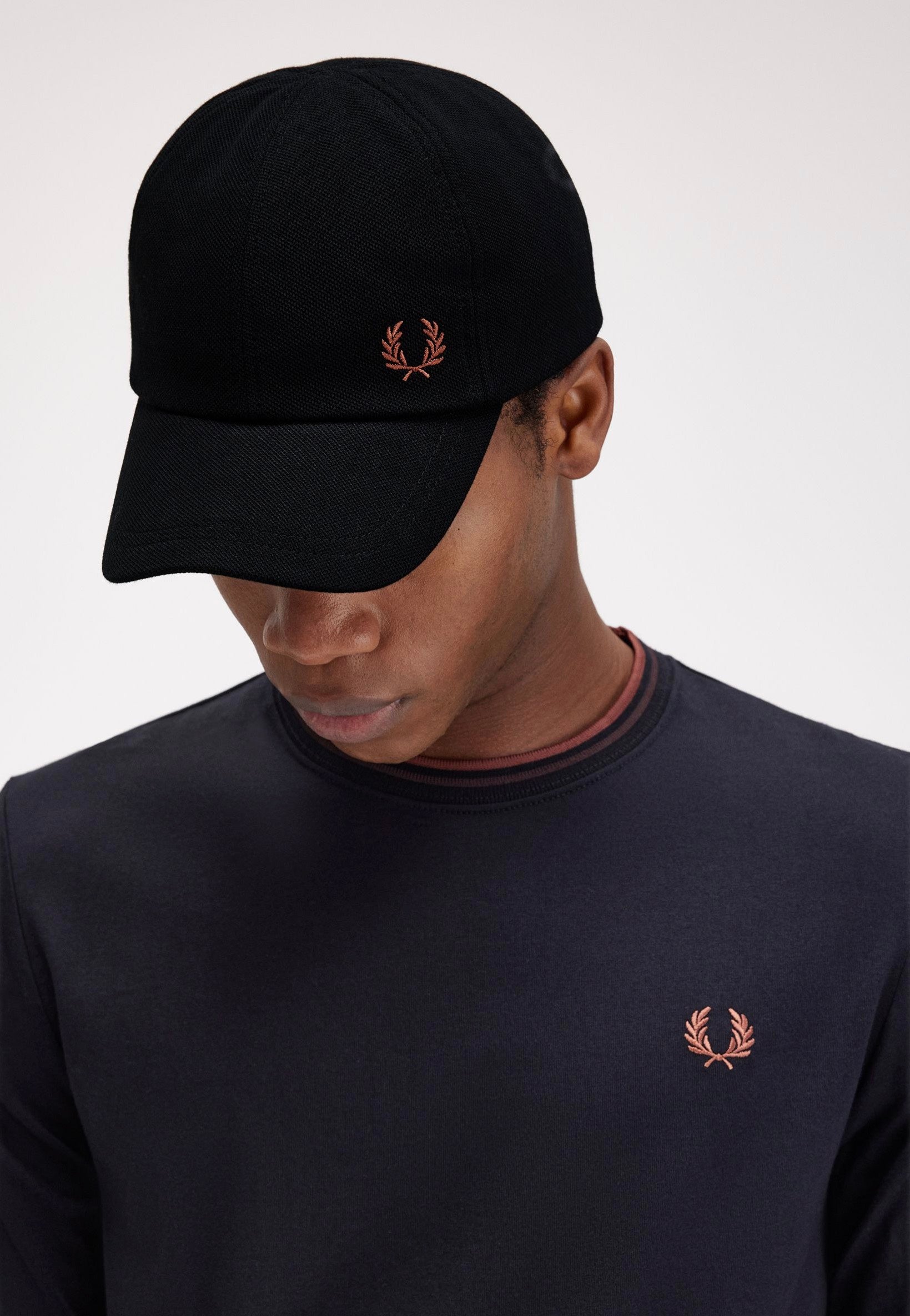 Fred Perry - Pique Classic Black/Whisky Brown - Cap | Neutral-Image