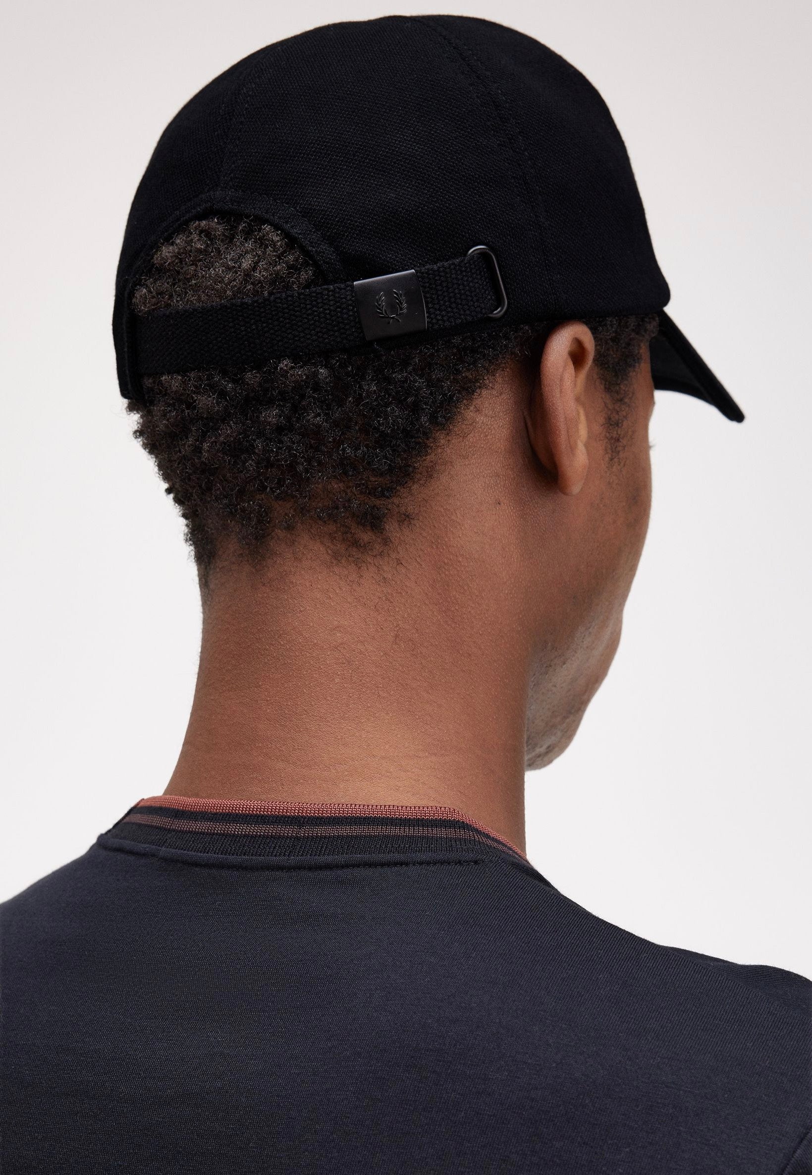 Fred Perry - Pique Classic Black/Whisky Brown - Cap | Neutral-Image