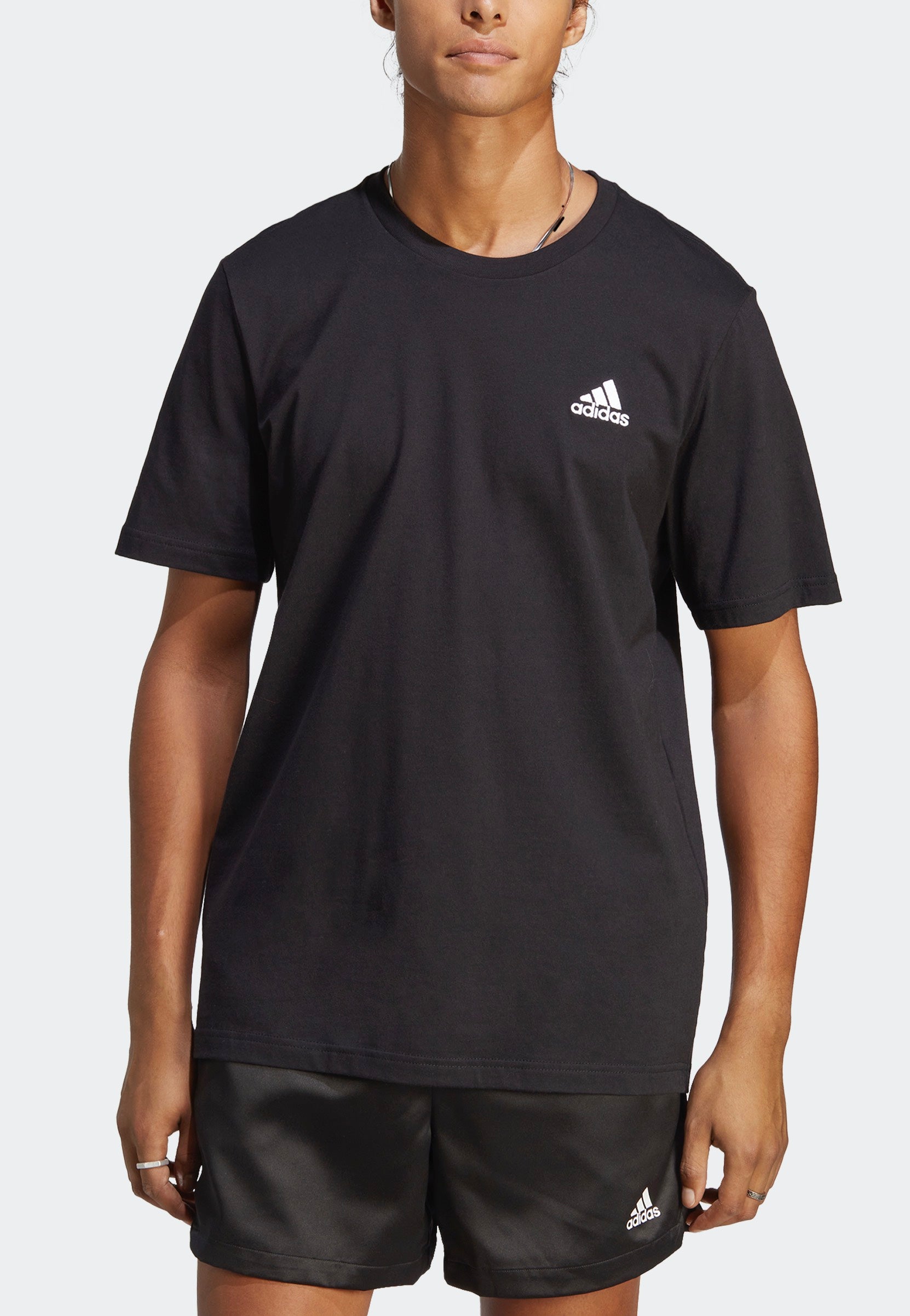 Adidas - Essentials Single Jersey Embroidered Black - T-Shirt | Men-Image