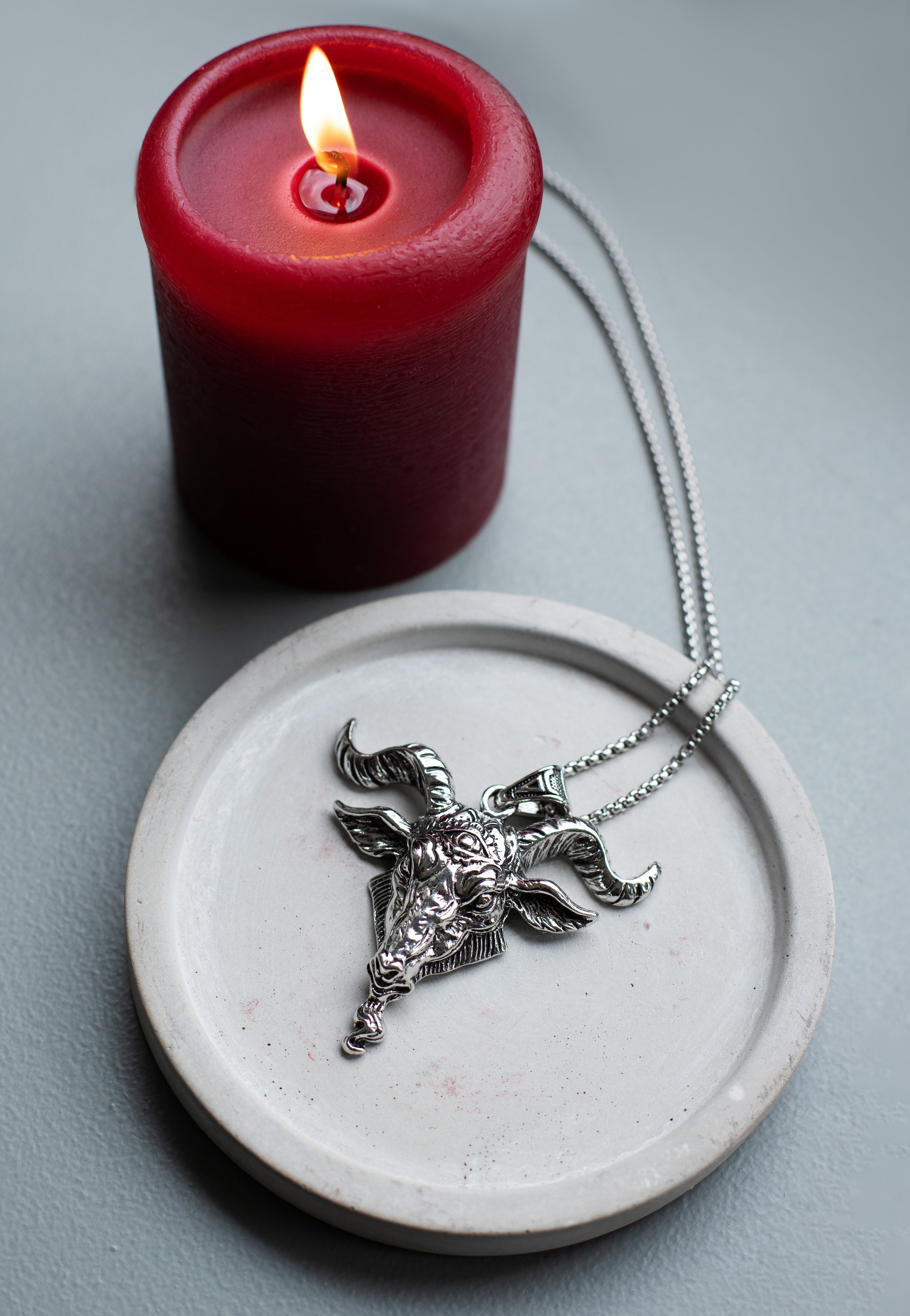 Easure - Goat Head - Necklace | Neutral-Image