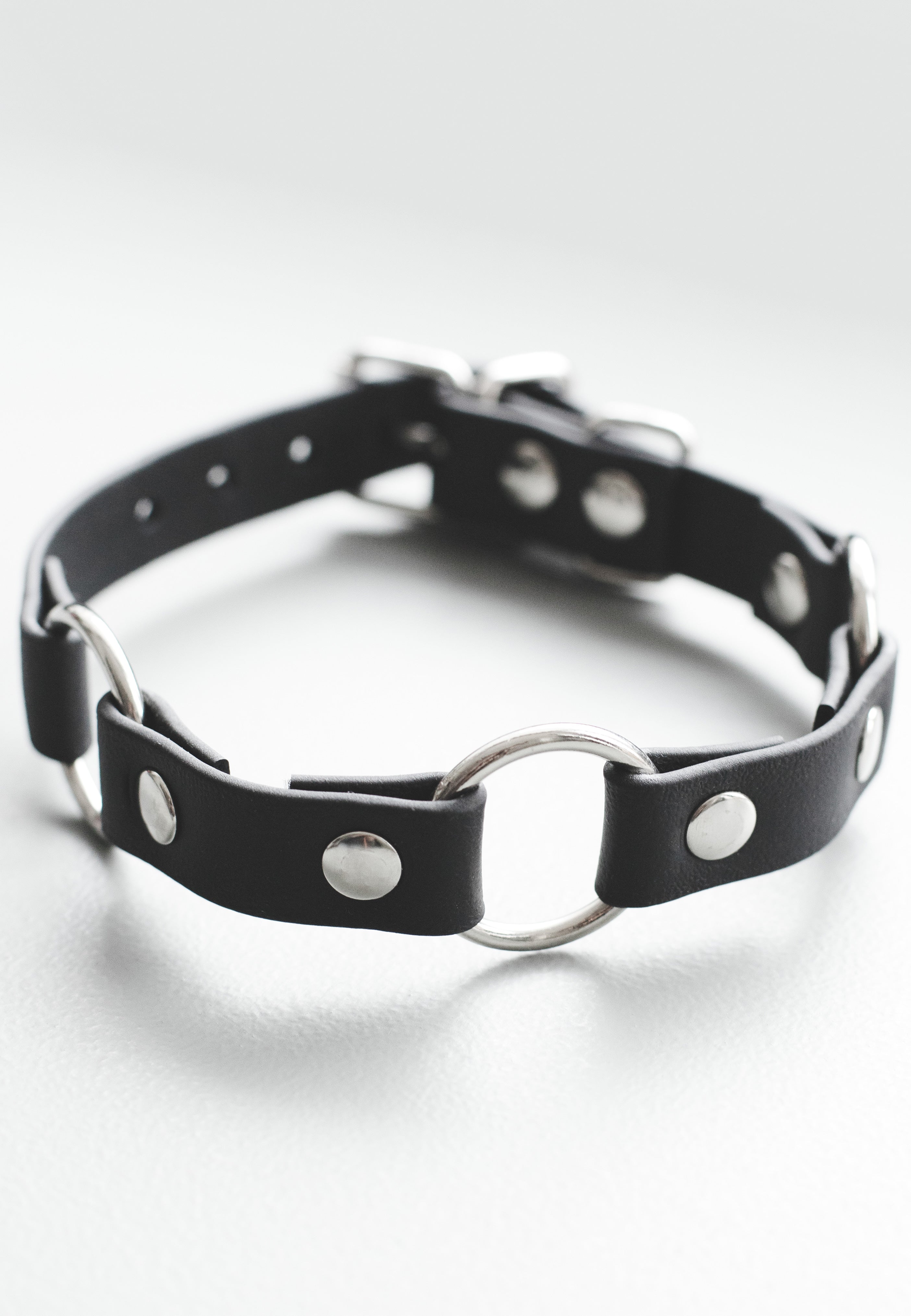 Easure - Triple O Ring Black - Choker | Neutral-Image