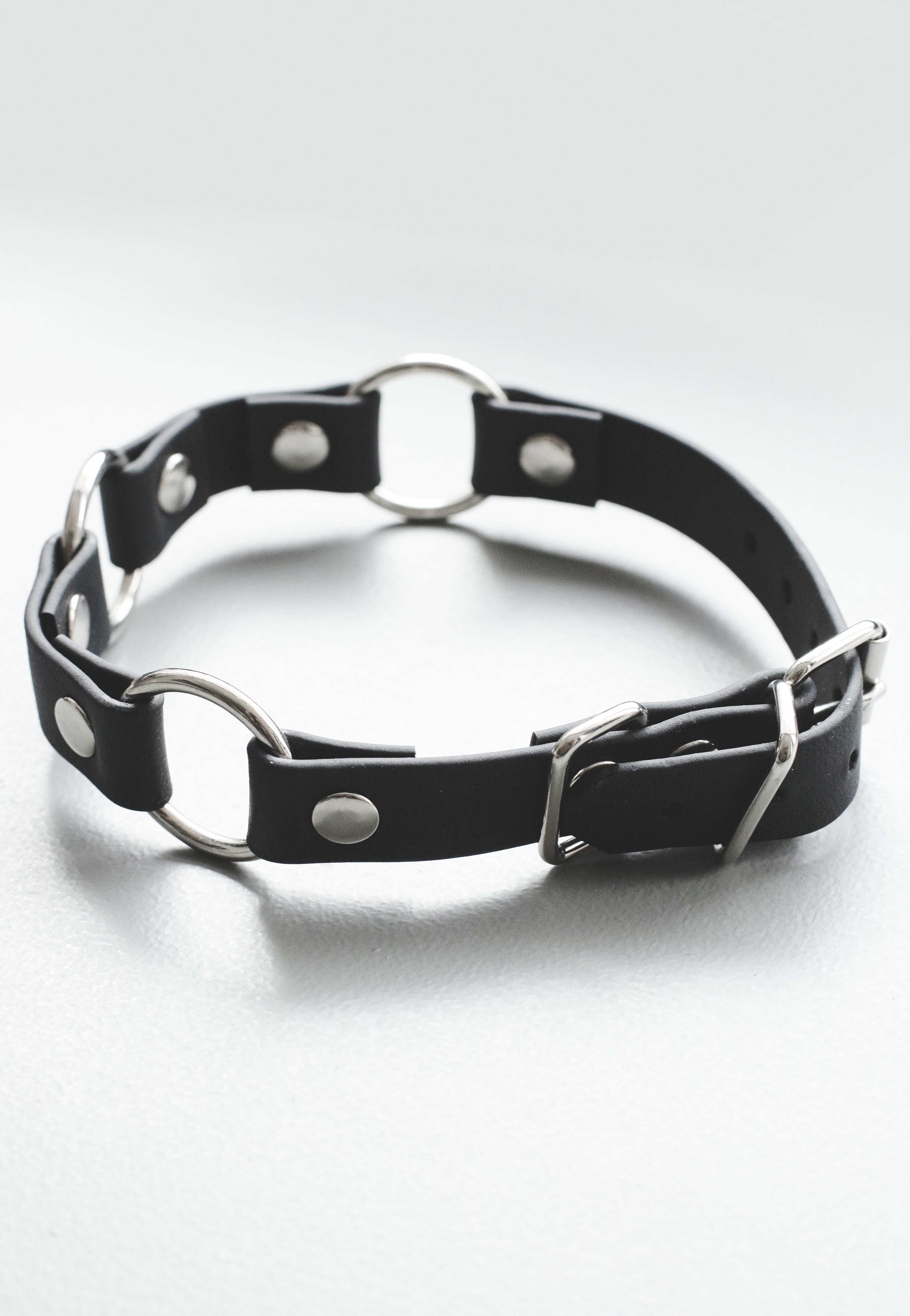 Easure - Triple O Ring Black - Choker | Neutral-Image