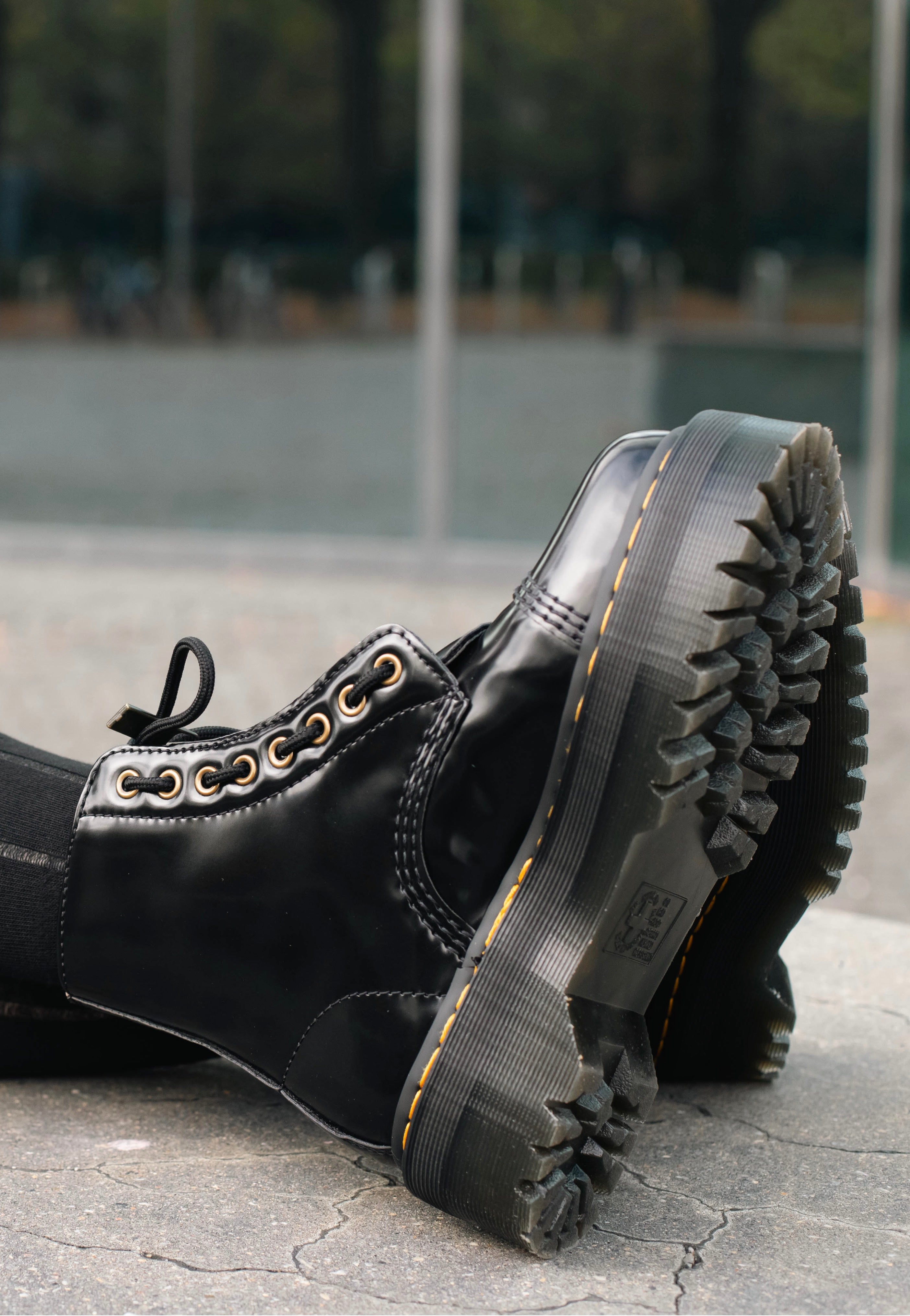 Black vegan dr martens fashion