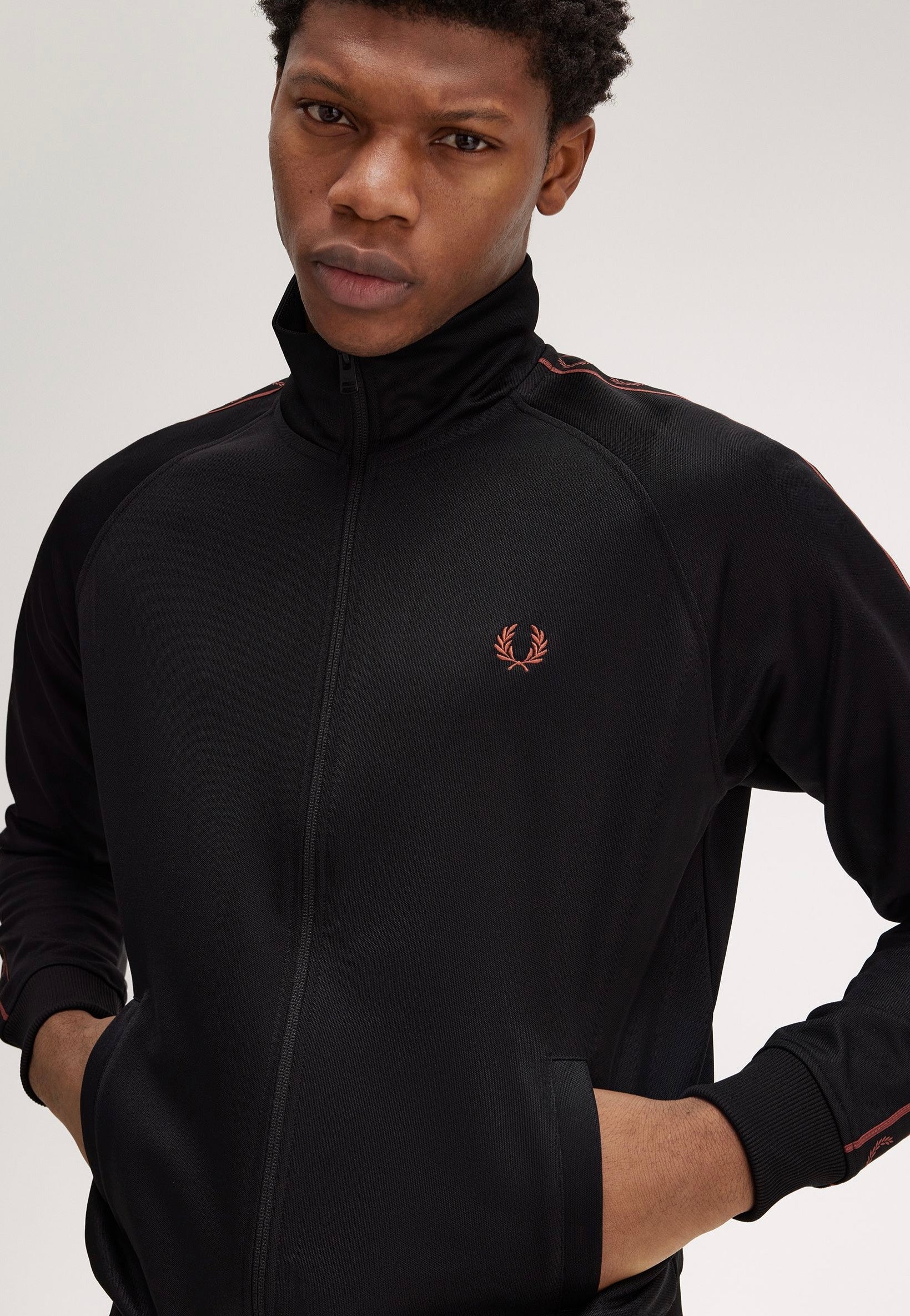 Fred Perry - Contrast Tape Track Black/Whisky Brown - Track Jacket | Men-Image