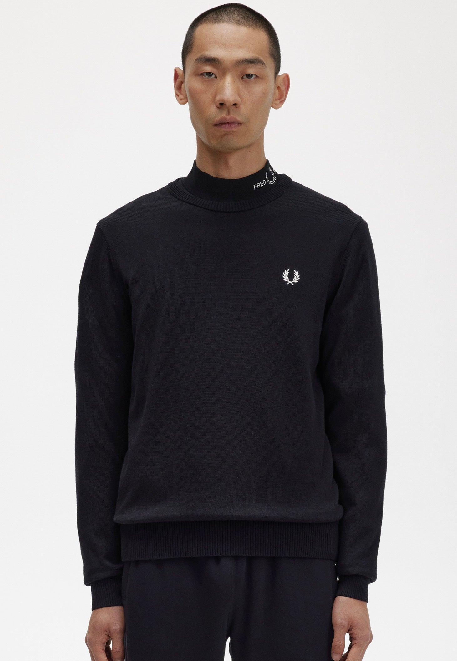 Fred Perry - Graphic Laurel Wreath Black - Pullover | Men-Image