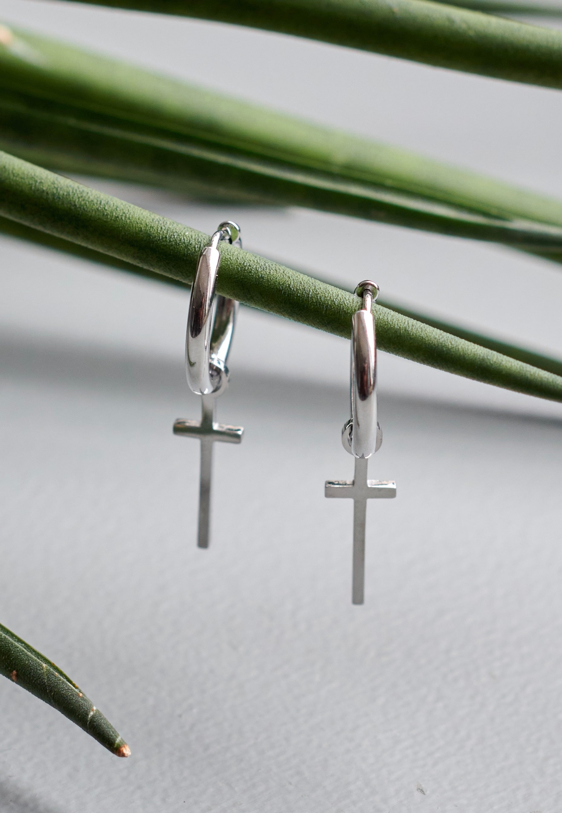 Wildcat - Little Cross Silver - Earrings | Neutral-Image