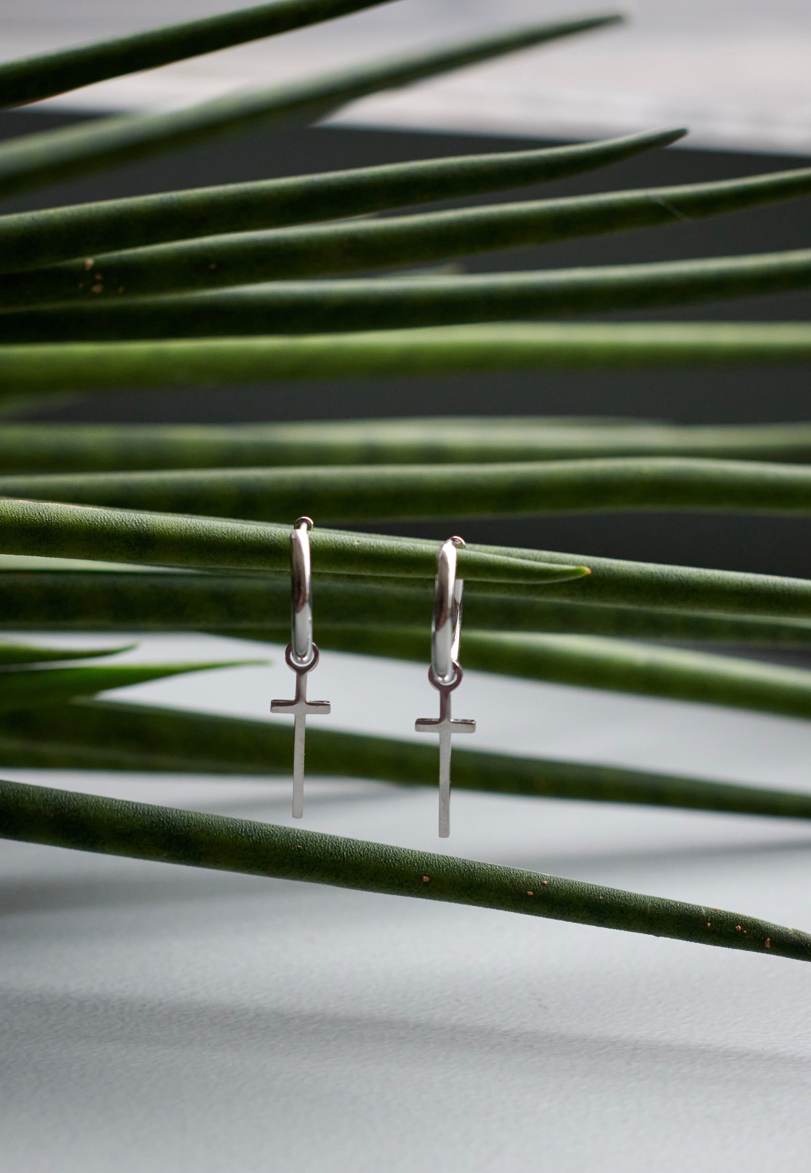 Wildcat - Little Cross Silver - Earrings | Neutral-Image