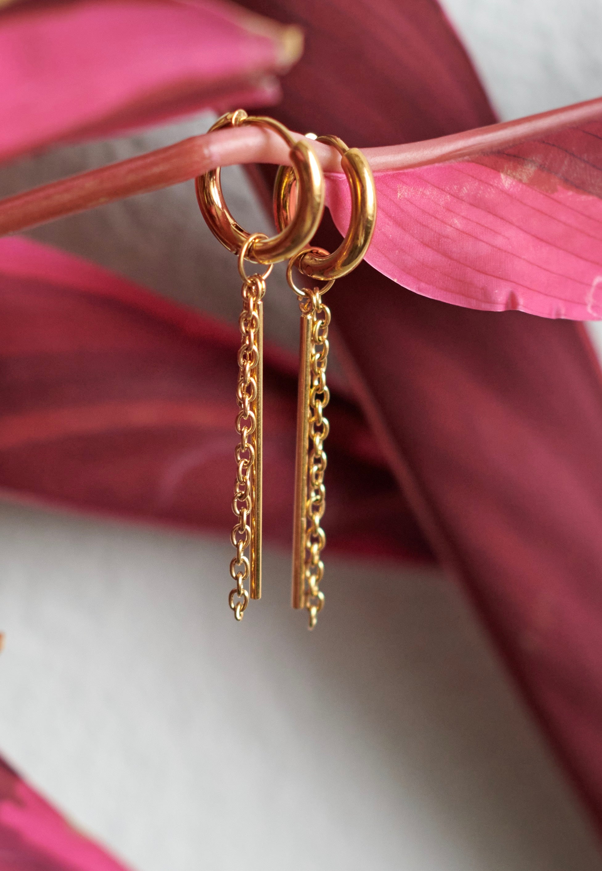 Wildcat - Little Bar Chain Gold - Earrings | Neutral-Image