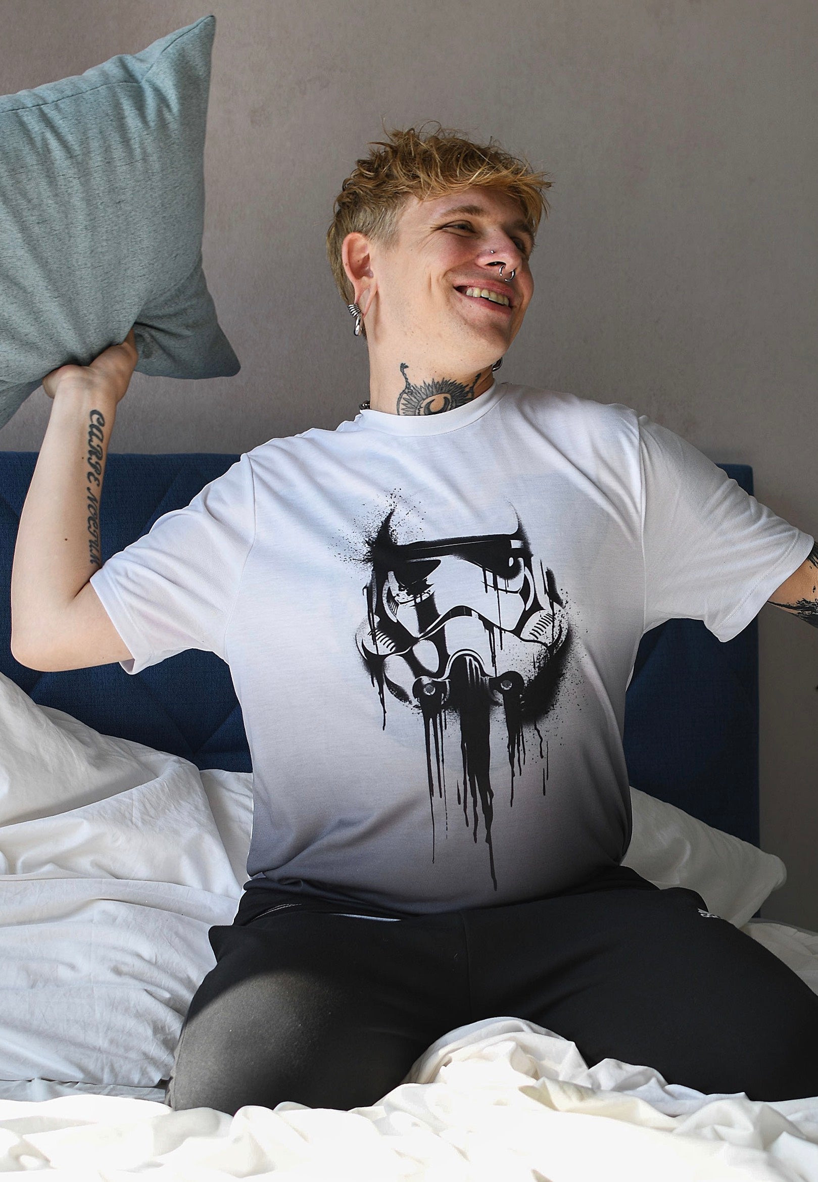 Star Wars - Stormtrooper Ink White Dip Dye - T-Shirt | Men-Image