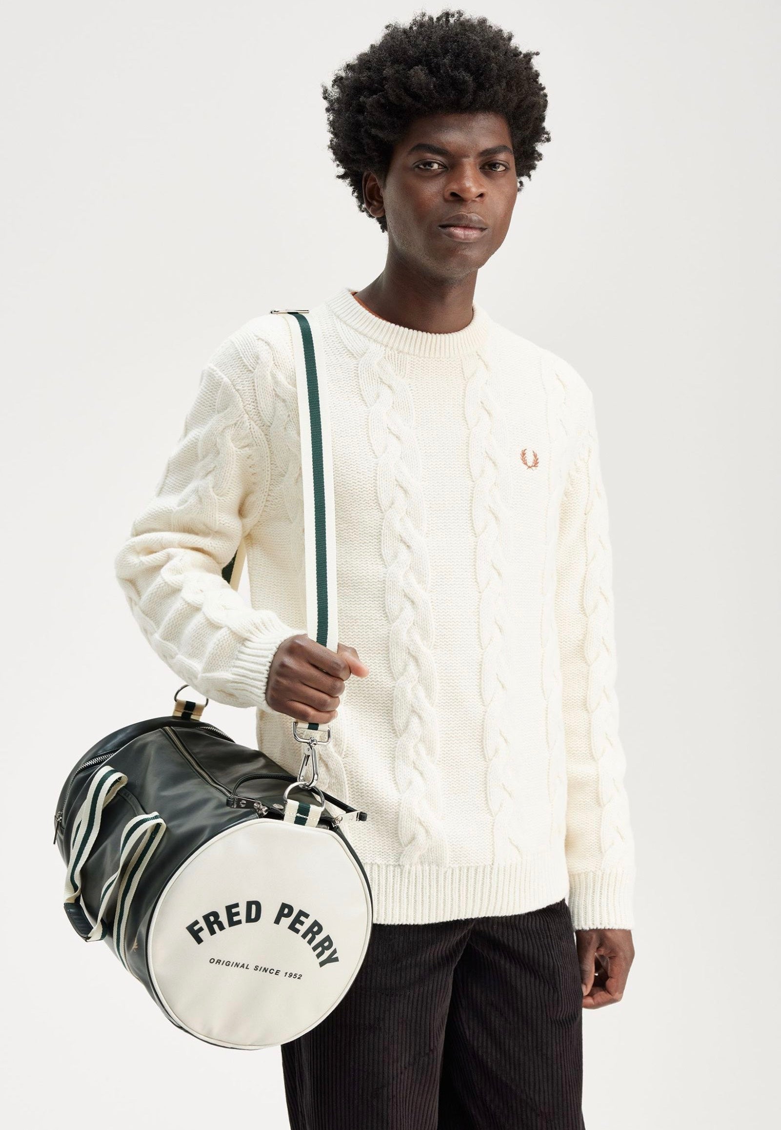 Fred Perry - Classic Barrel Night Green/Ecru - Dufflebag | Neutral-Image