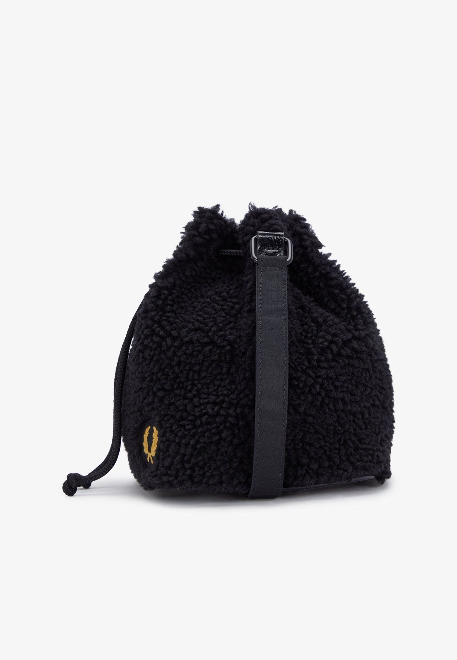 Fred Perry x Amy Winehouse - Amy Borg Bucket Black - Bag | Neutral-Image