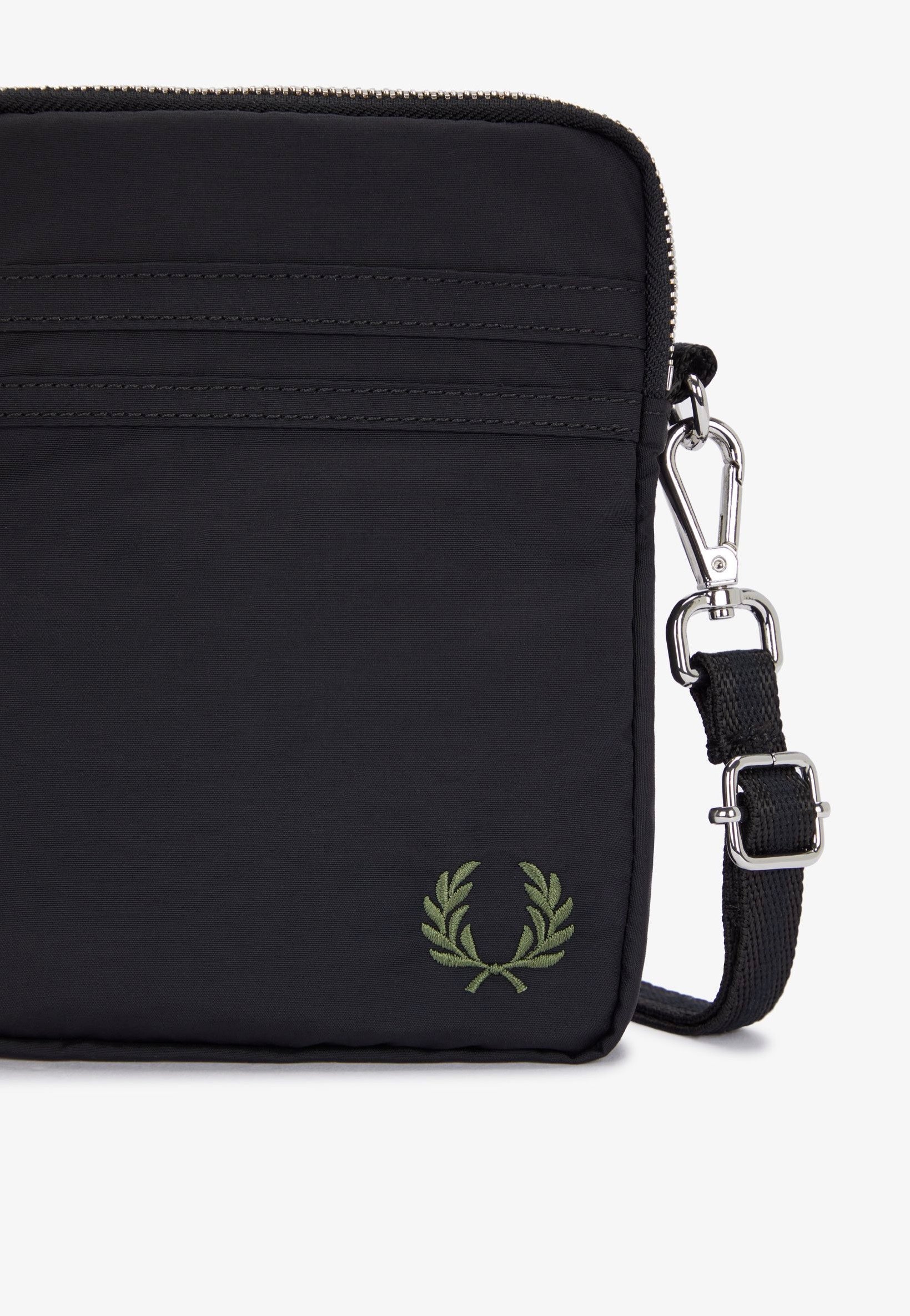 Fred Perry - Nylon Twin Tipped Small Black - Bag | Neutral-Image