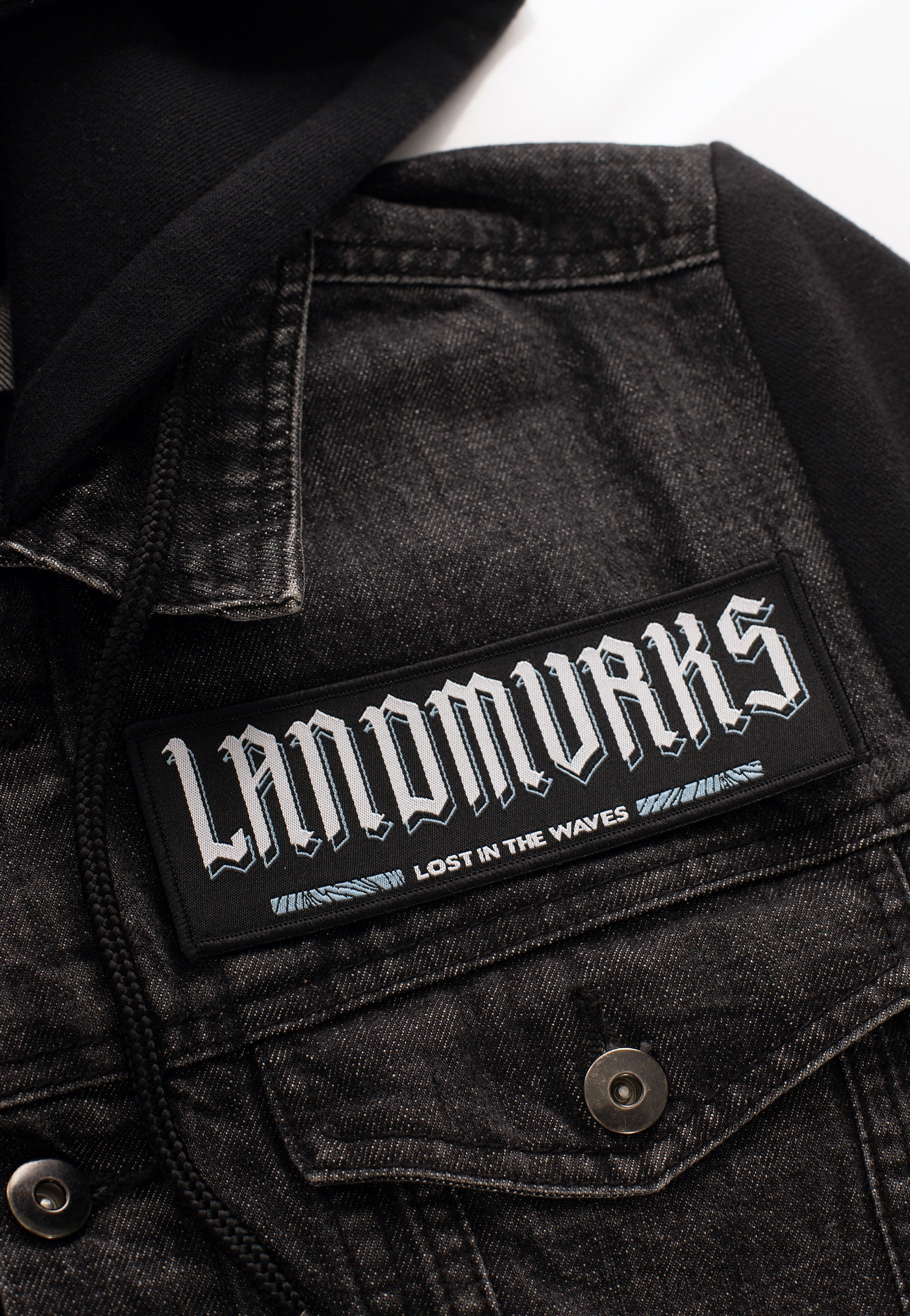 Landmvrks - Lost In The Waves - Patch | Neutral-Image