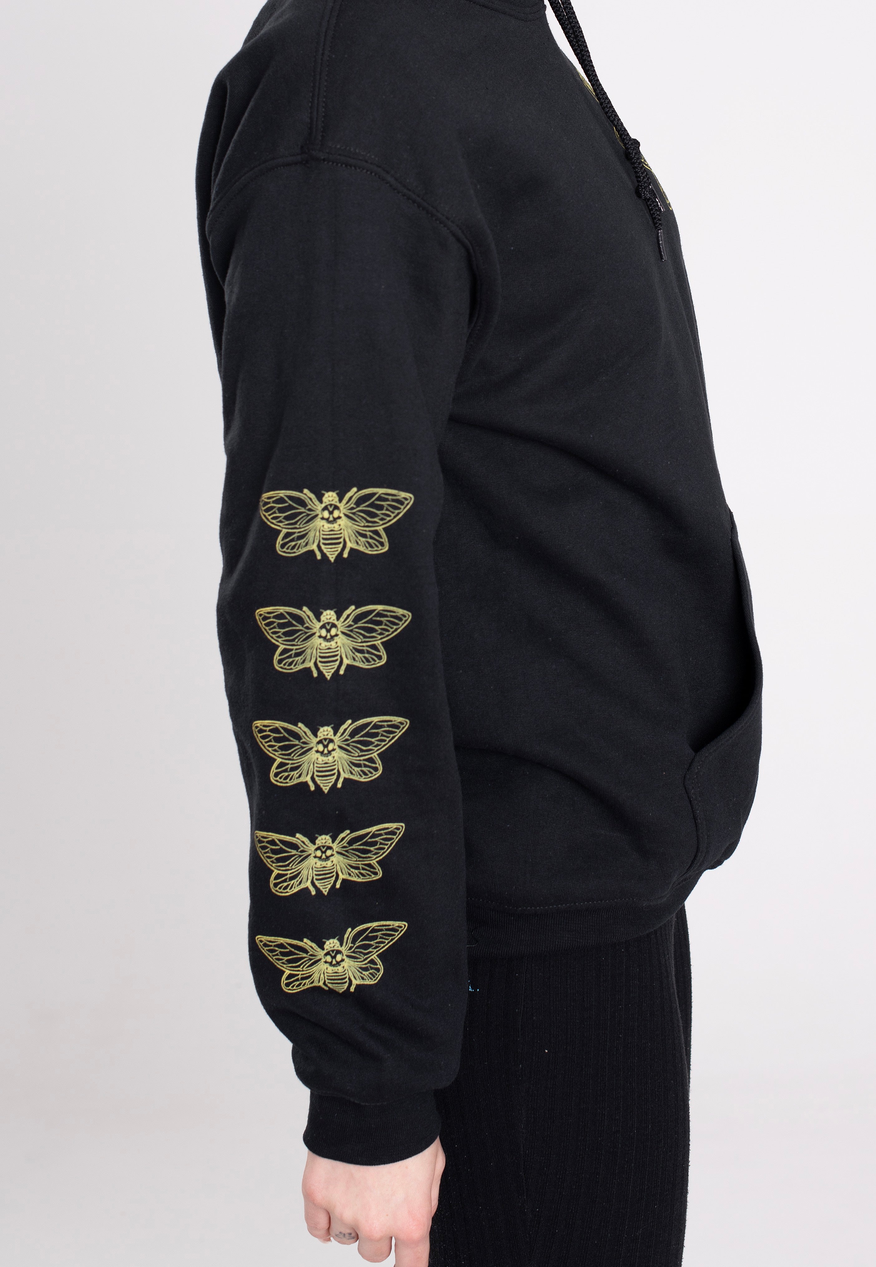 Landmvrks - Old Font Cicada Pocket - Hoodie | Women-Image