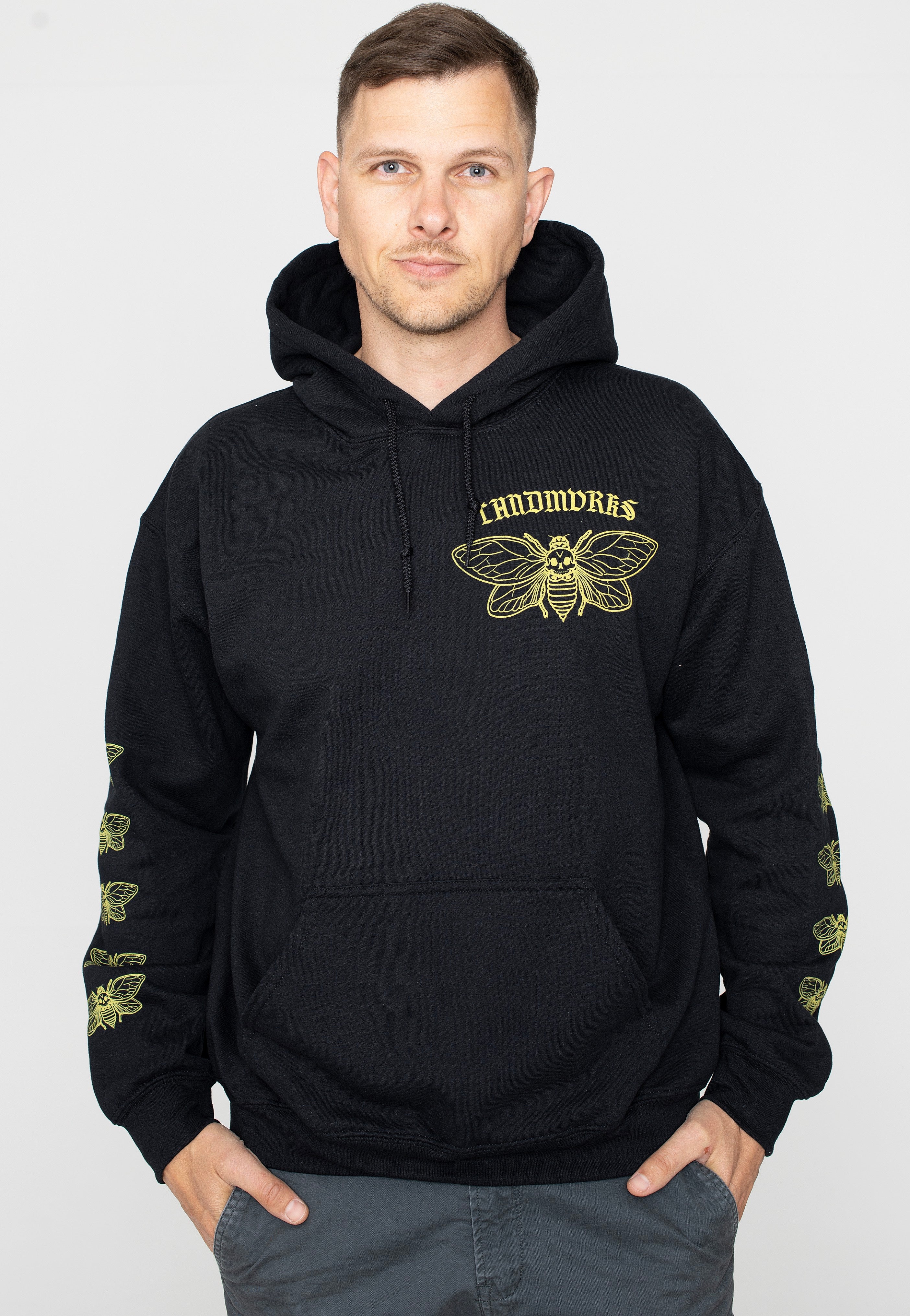 Landmvrks - Old Font Cicada Pocket - Hoodie | Men-Image