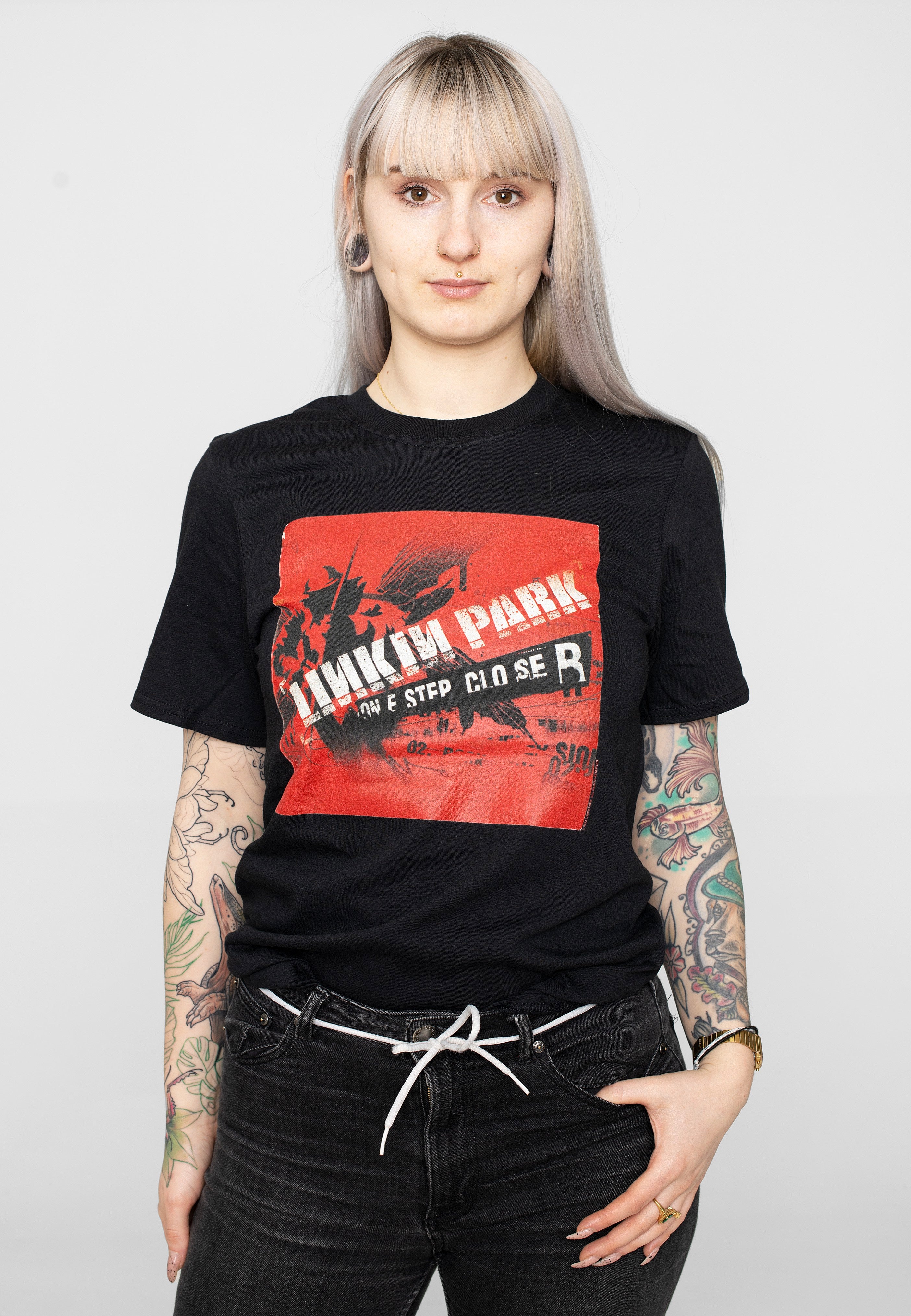 Linkin Park - One Step Closer Chest - T-Shirt | Women-Image