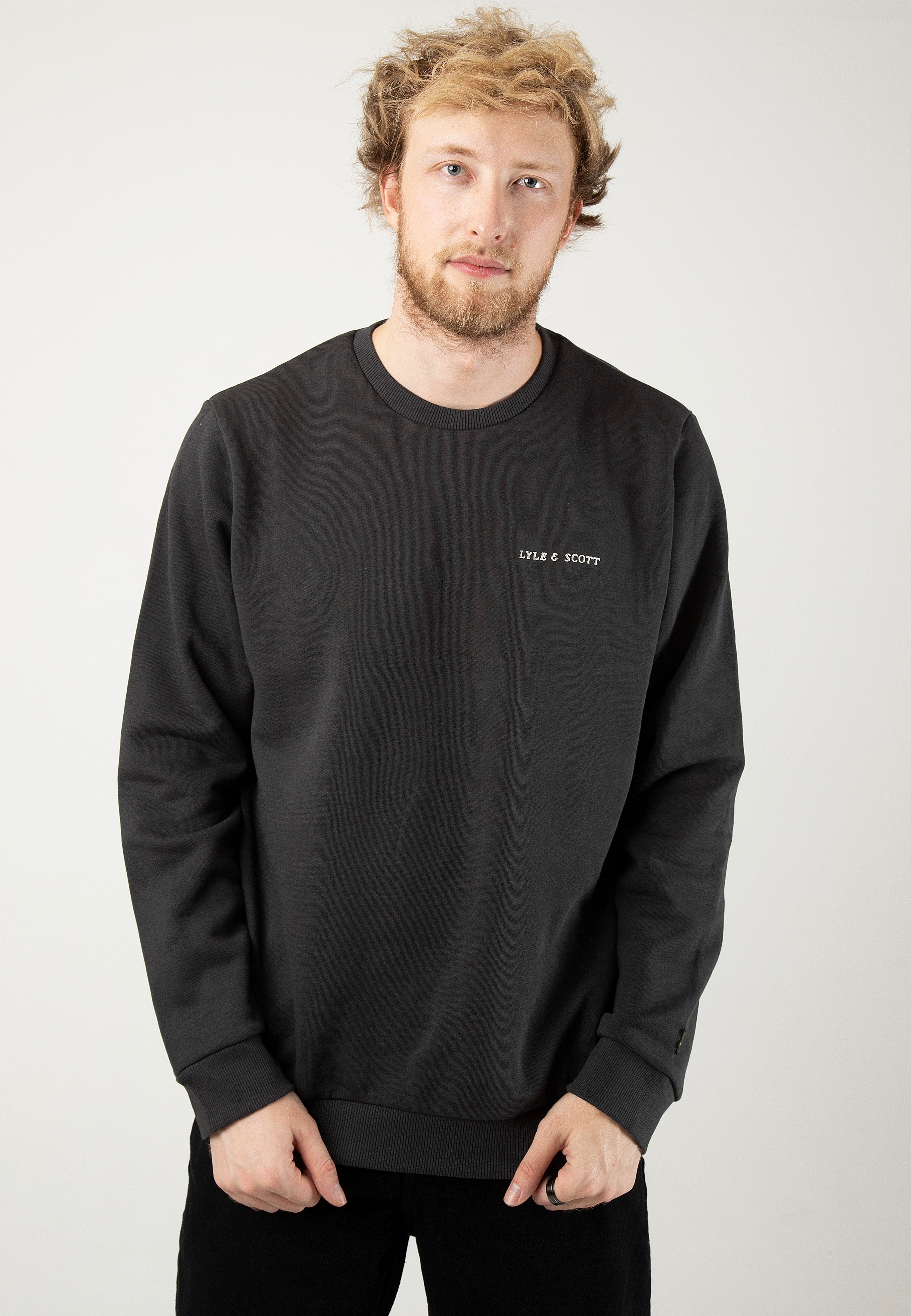 Lyle & Scott - Embroidered Crew Neck Gunmetal - Sweater | Men-Image