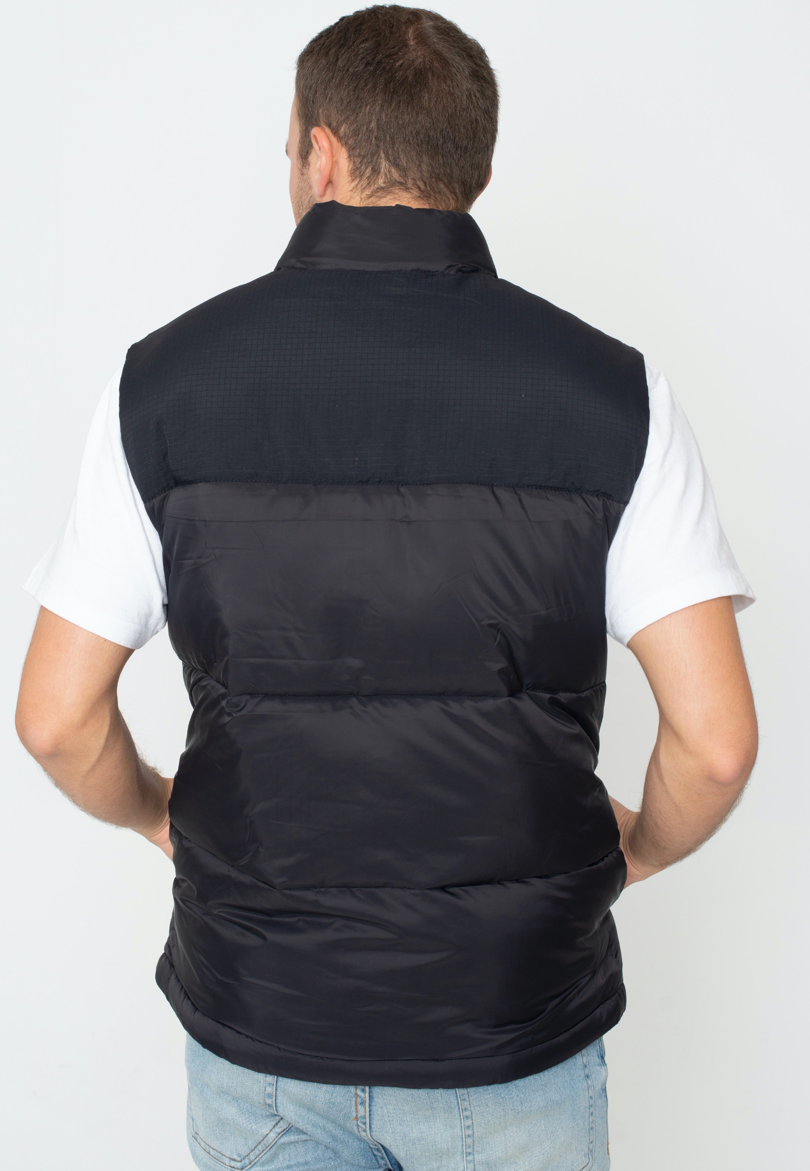 Lyle & Scott - Wadded Gilet Jet Black - Vest | Men-Image