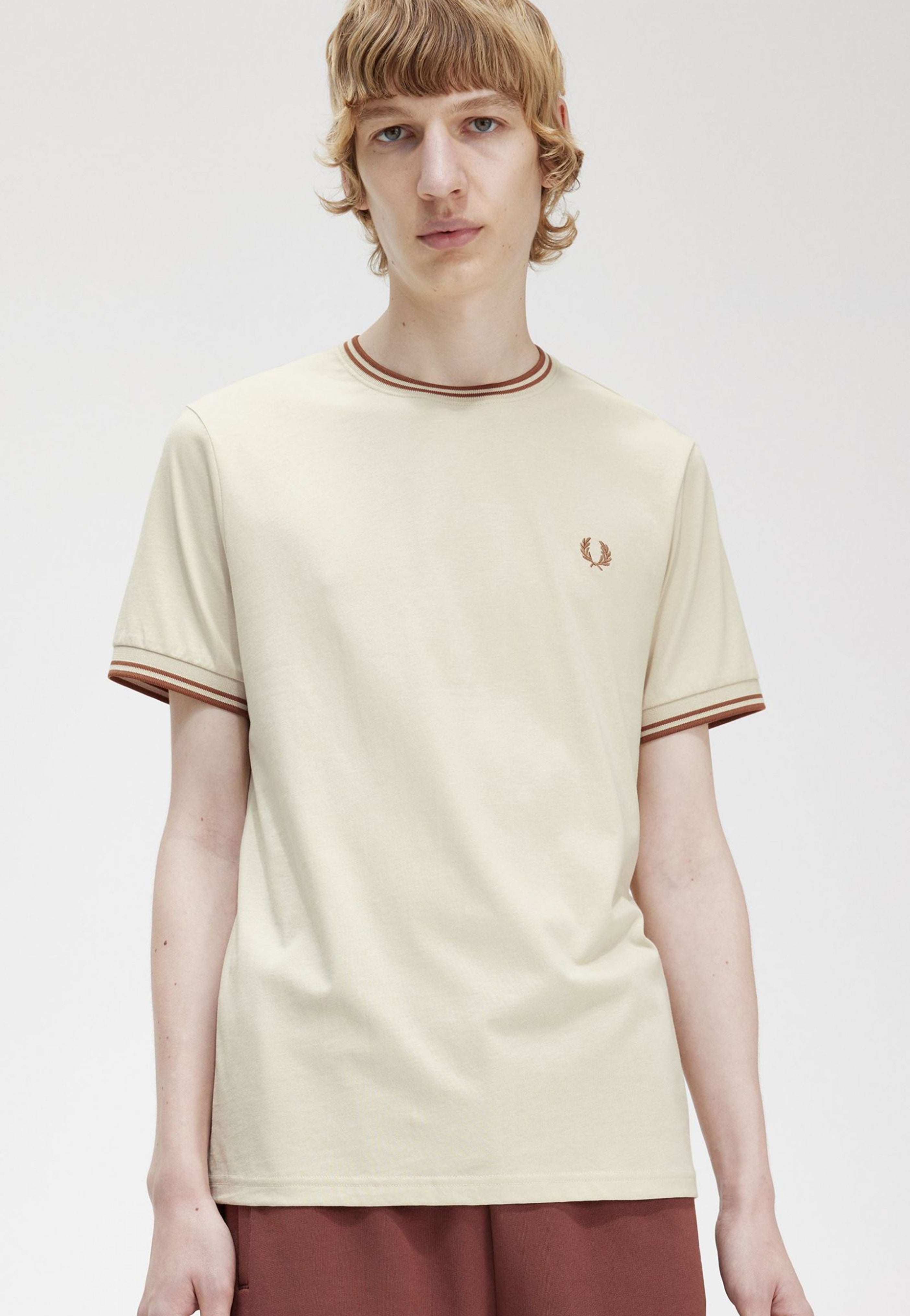 Fred Perry - Twin Tipped Oatmeal - T-Shirt | Men-Image