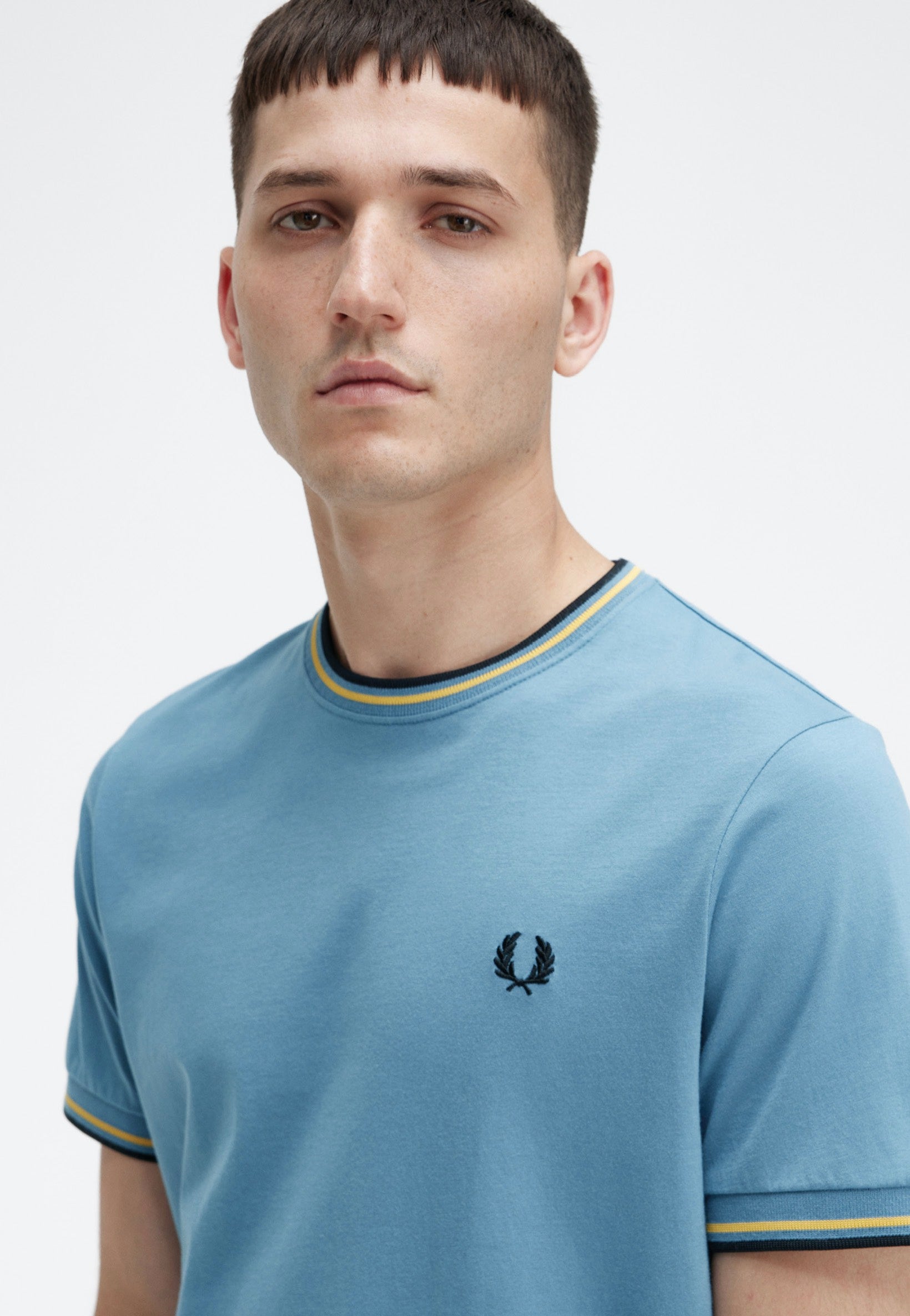 Fred Perry - Twin Tipped Ash Blue - T-Shirt | Men-Image