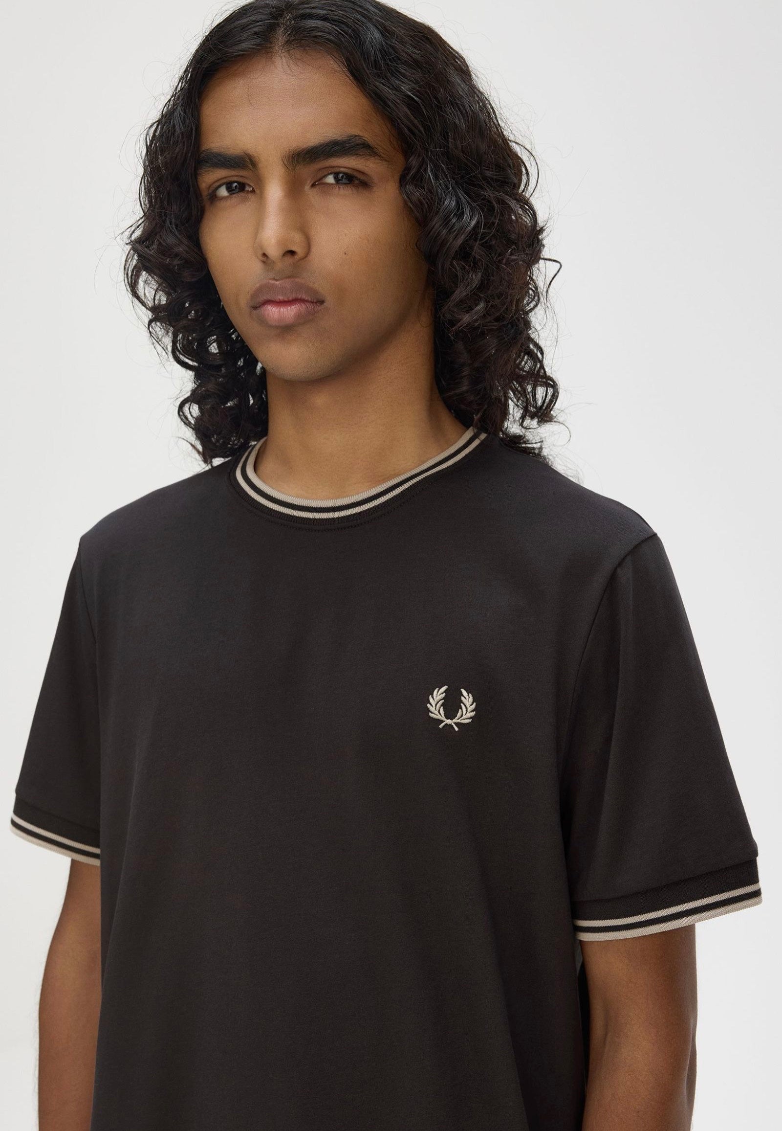 Fred Perry - Twin Tipped Anchor Grey/Oatmeal - T-Shirt | Men-Image