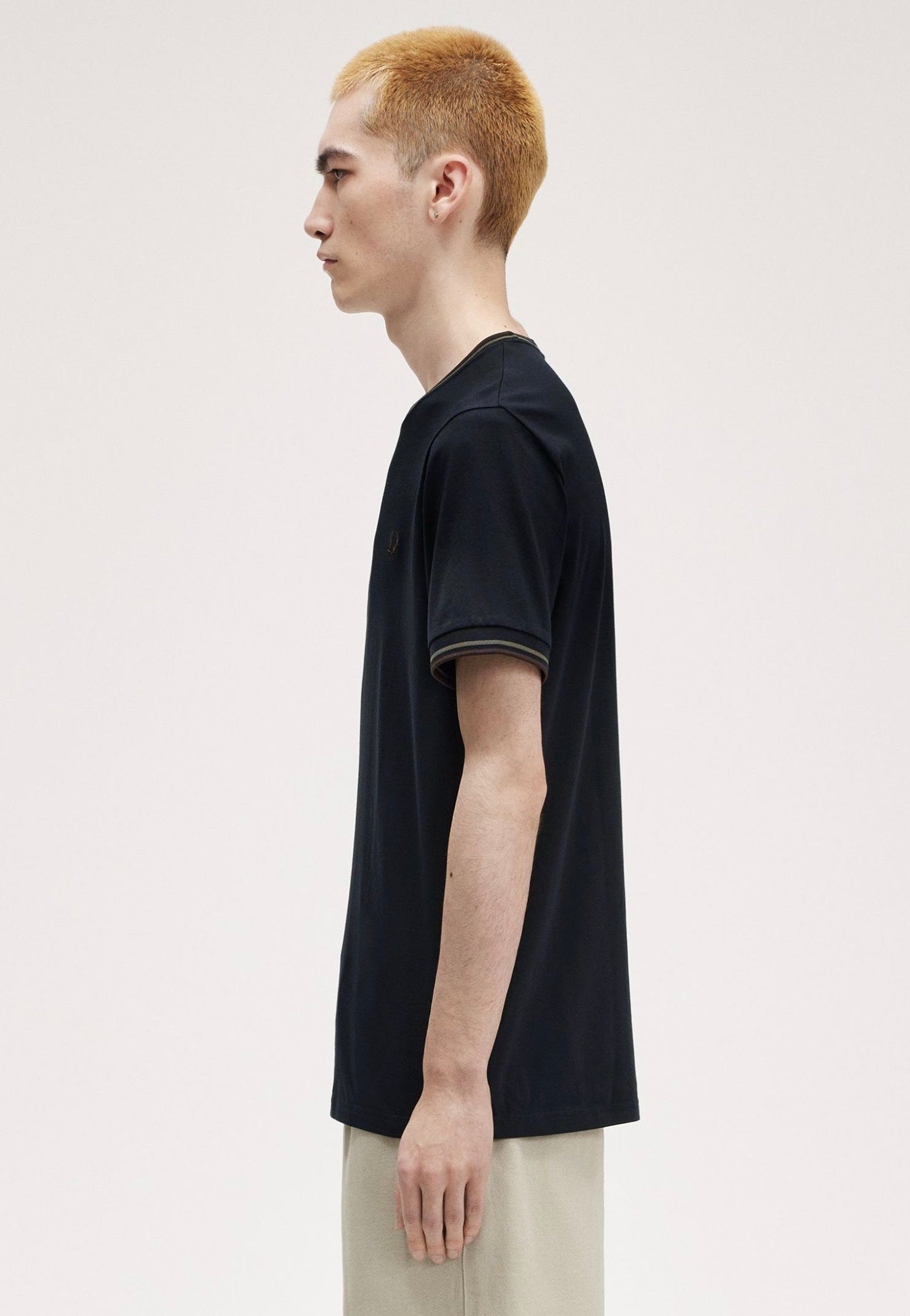 Fred Perry - Twin Tipped Nvy/Lrlwgrn/Bric - T-Shirt | Men-Image