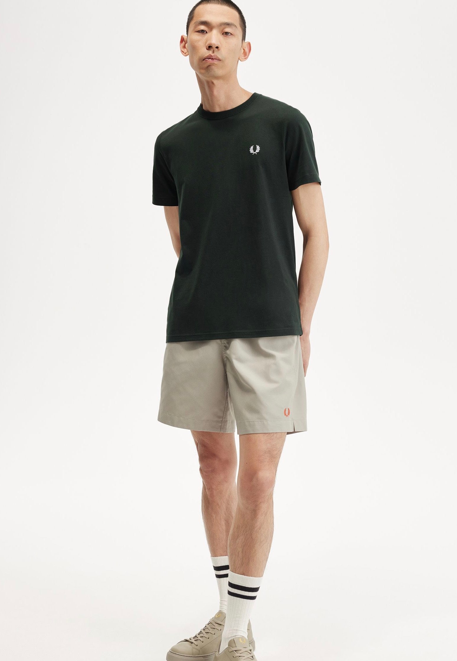 Fred Perry - Crew Neck Night Green/White - T-Shirt | Men-Image