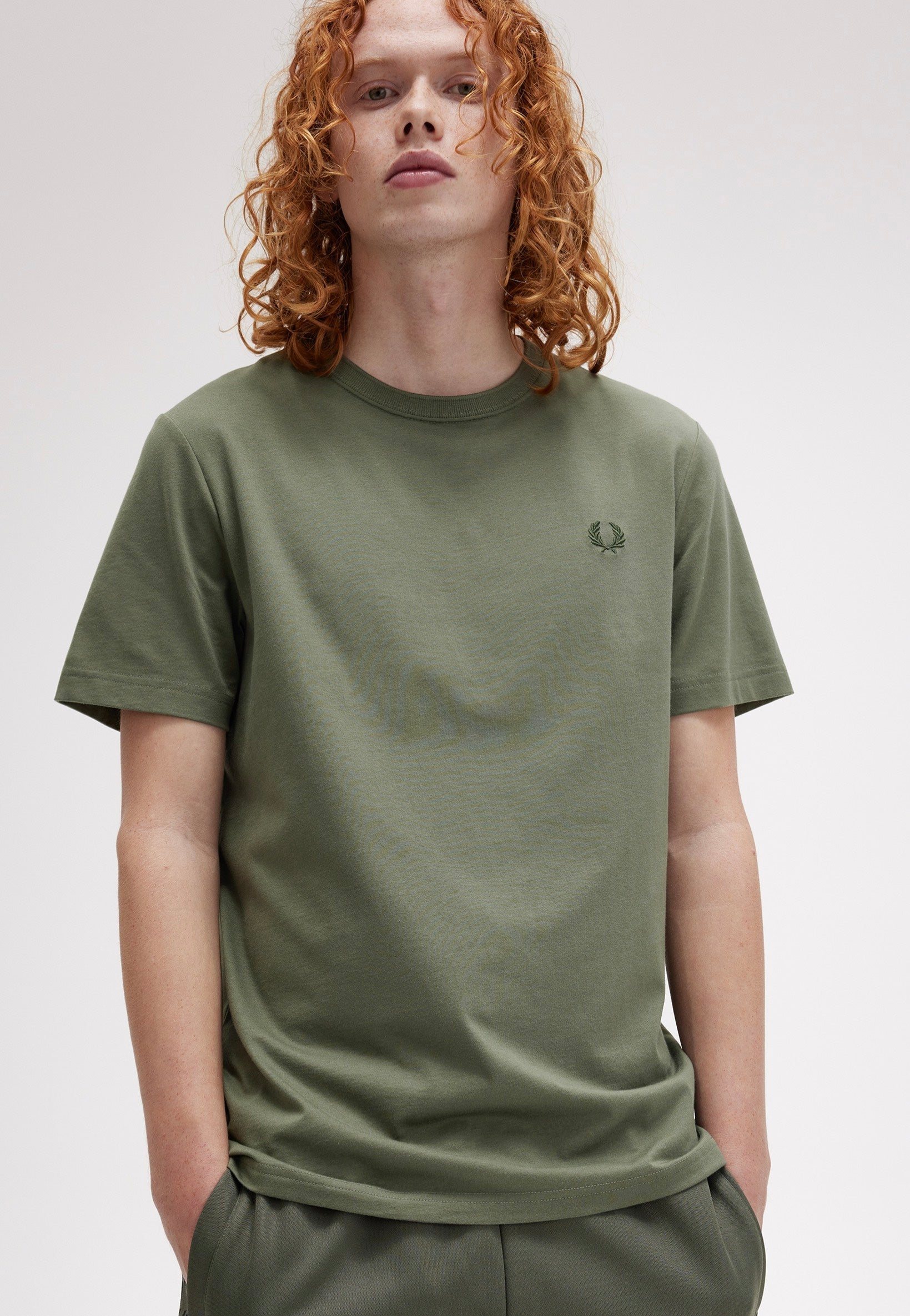 Fred Perry - Crew Neck Laurel Wreath Green/Night Green - T-Shirt | Men-Image