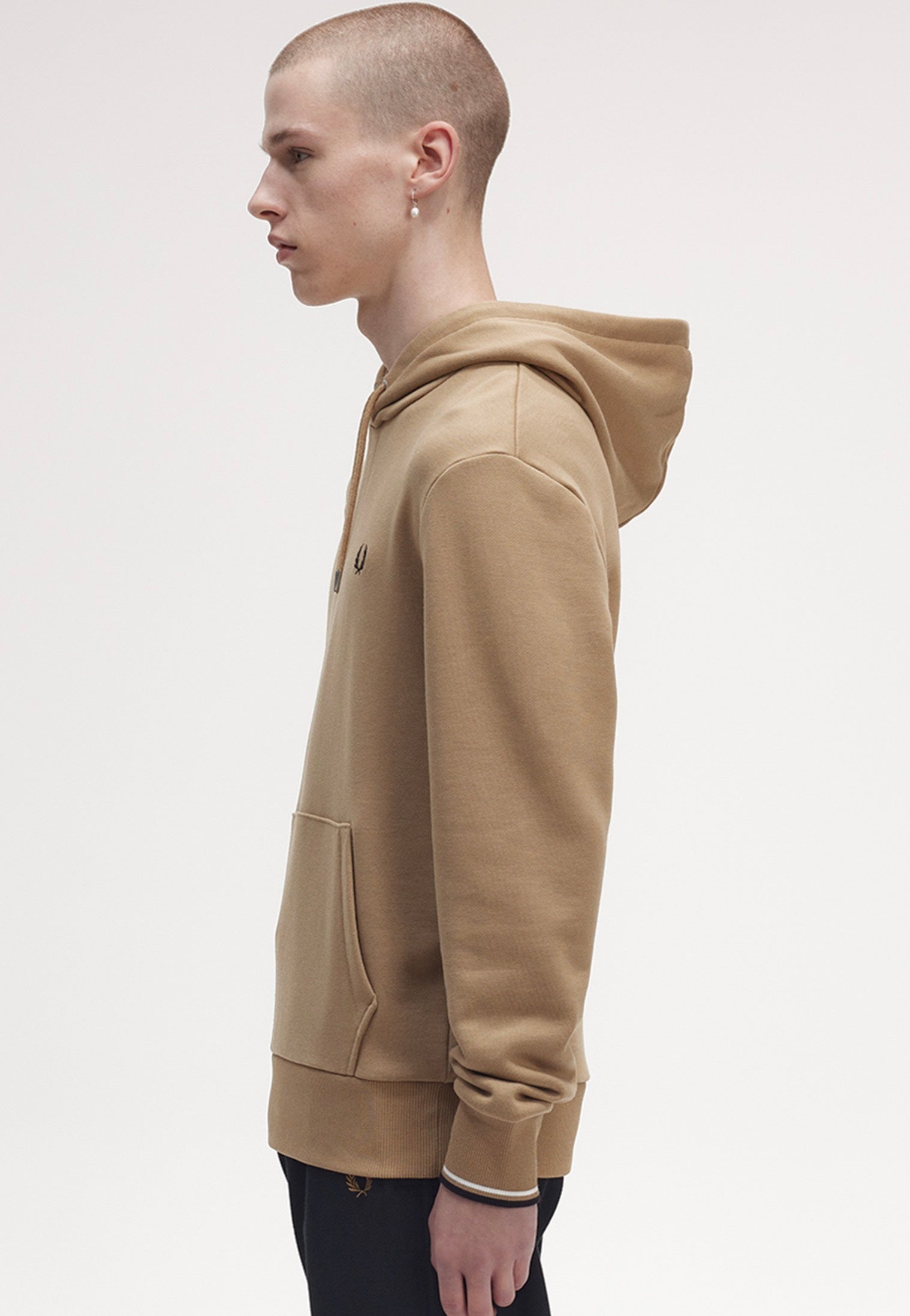 Fred Perry - Tipped Warm Stone - Hoodie | Men-Image