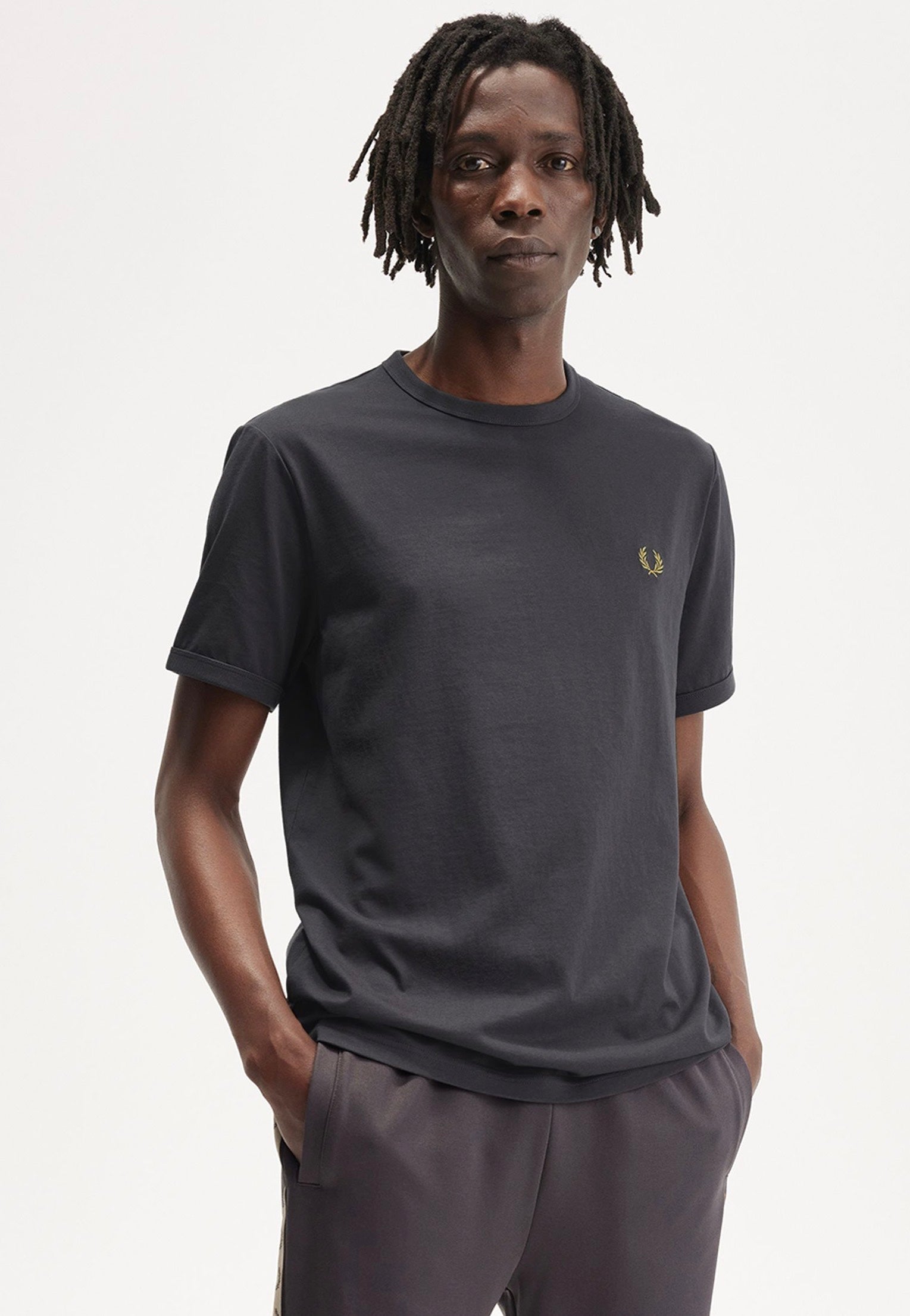 Fred Perry - Ringer Anchor Grey/Dark Caramel - T-Shirt | Men-Image