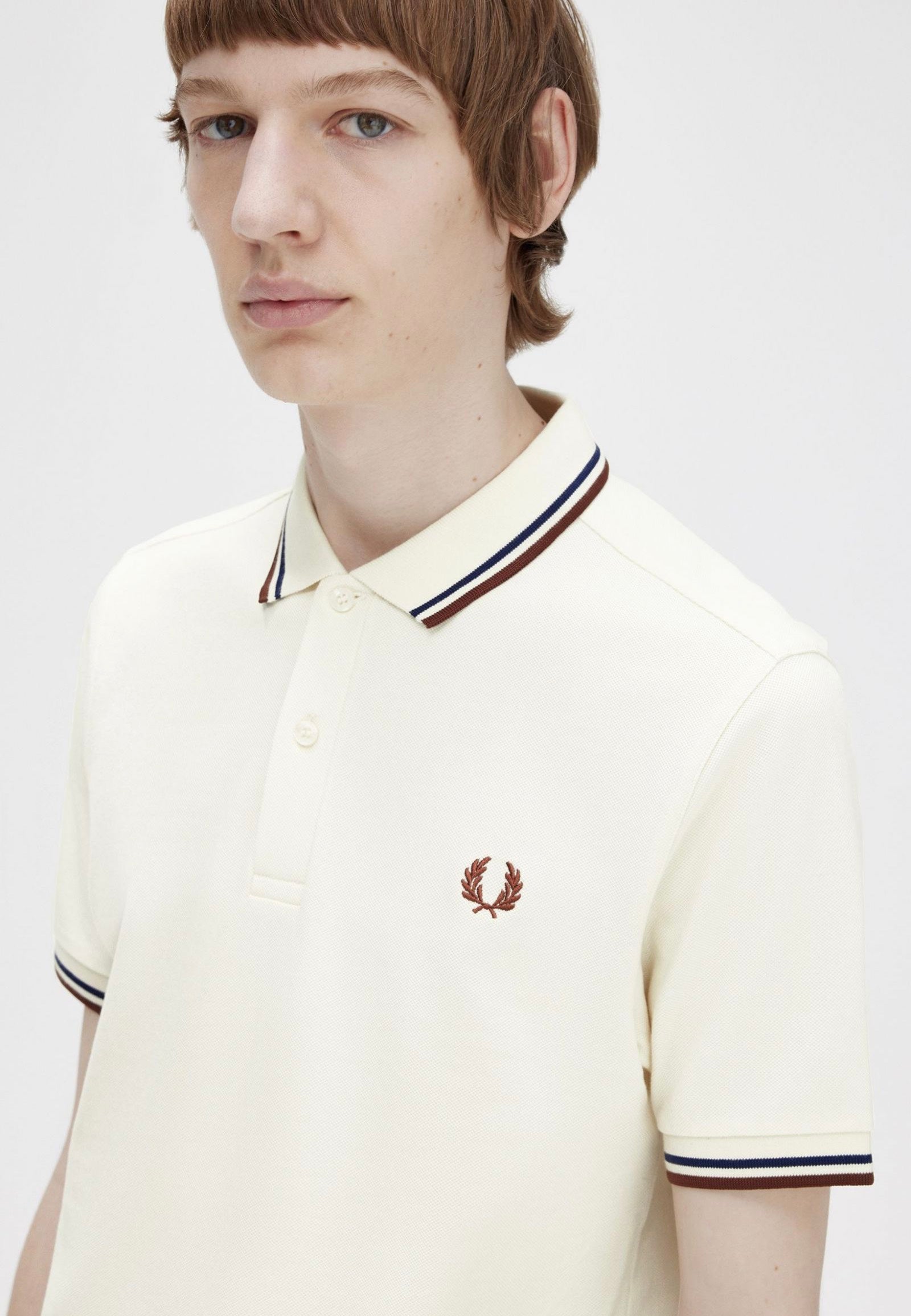 Fred Perry - Twin Tipped Ecru/French Navy/Whisky Brown - Polo | Men-Image