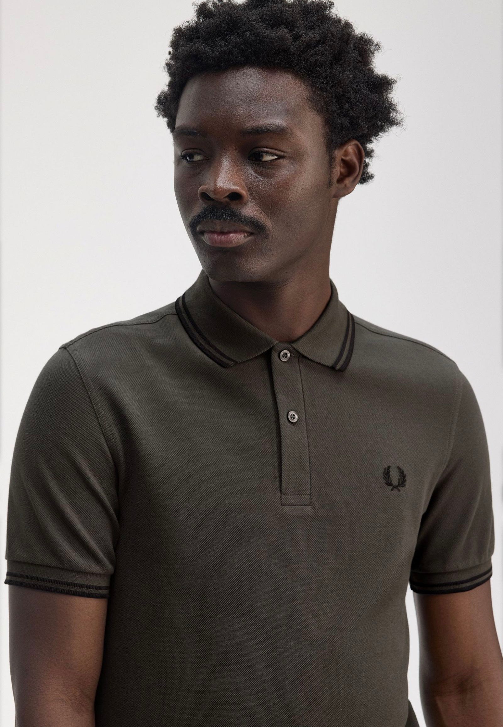 Fred Perry - Twin Tipped Field Green/Black - Polo | Men-Image