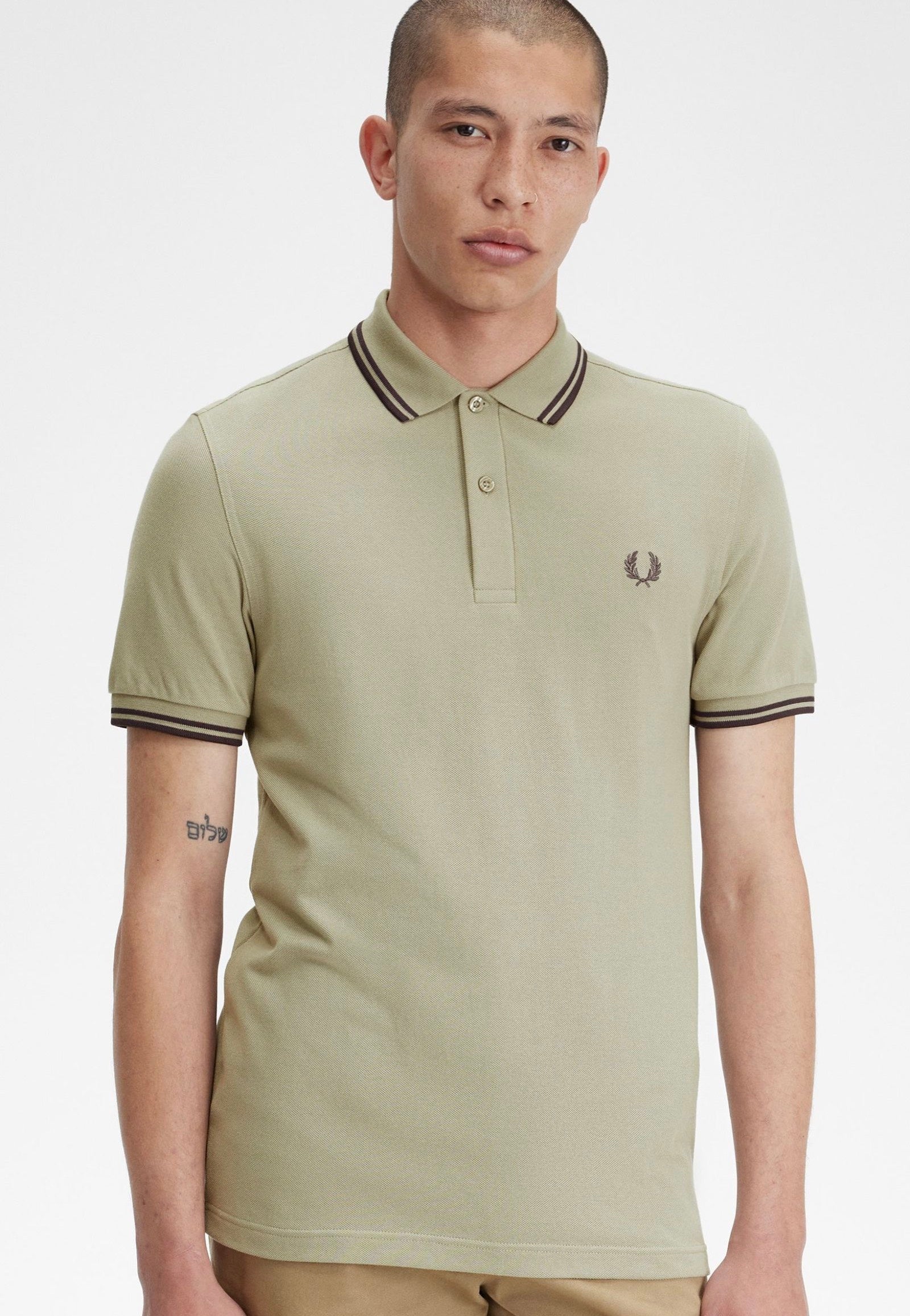 Fred Perry - Twin Tipped Warm Grey/Brick - Polo | Men-Image