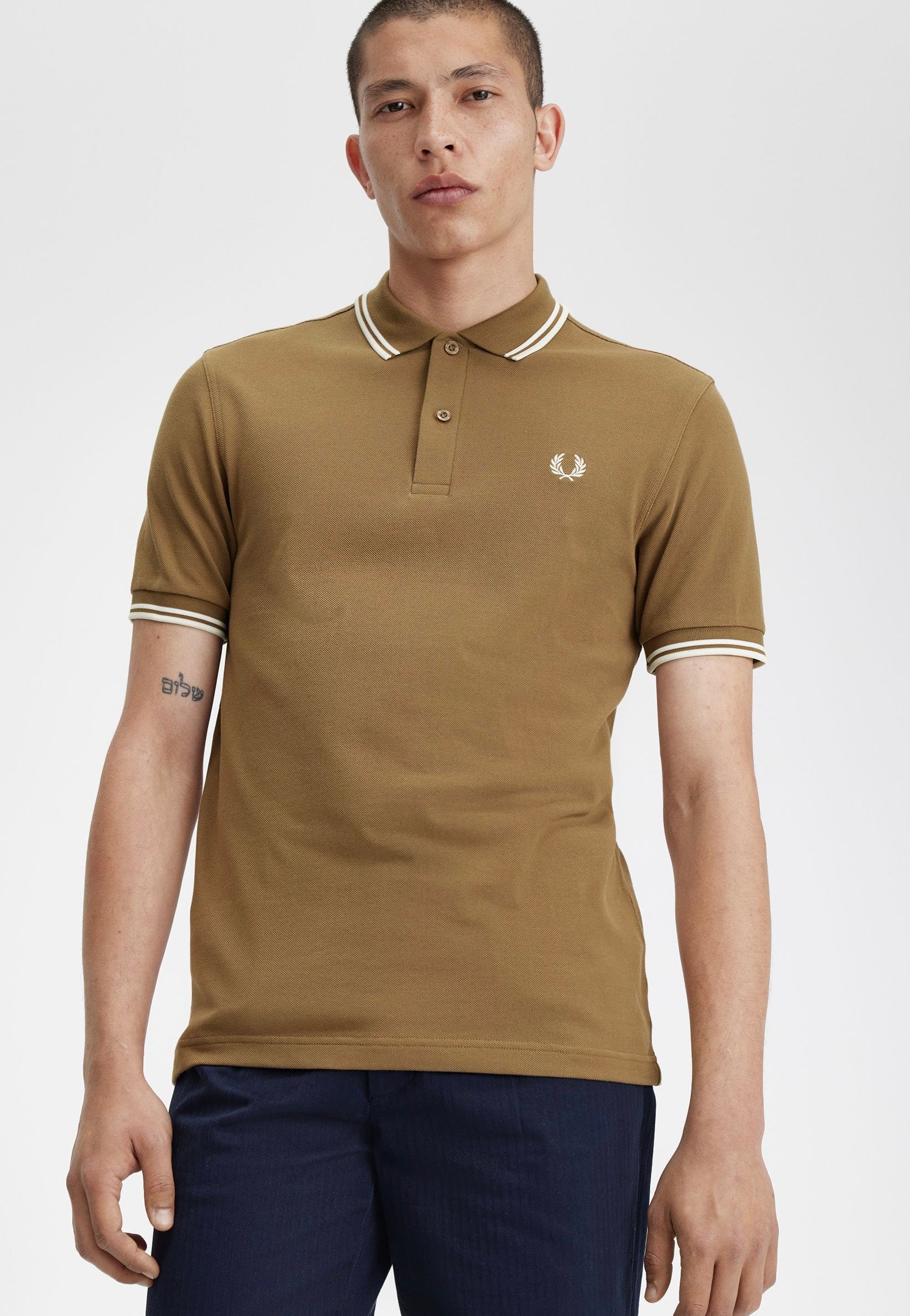 Fred Perry - Twin Tipped Shaded Stone/Snow White/Ecru - Polo | Men-Image