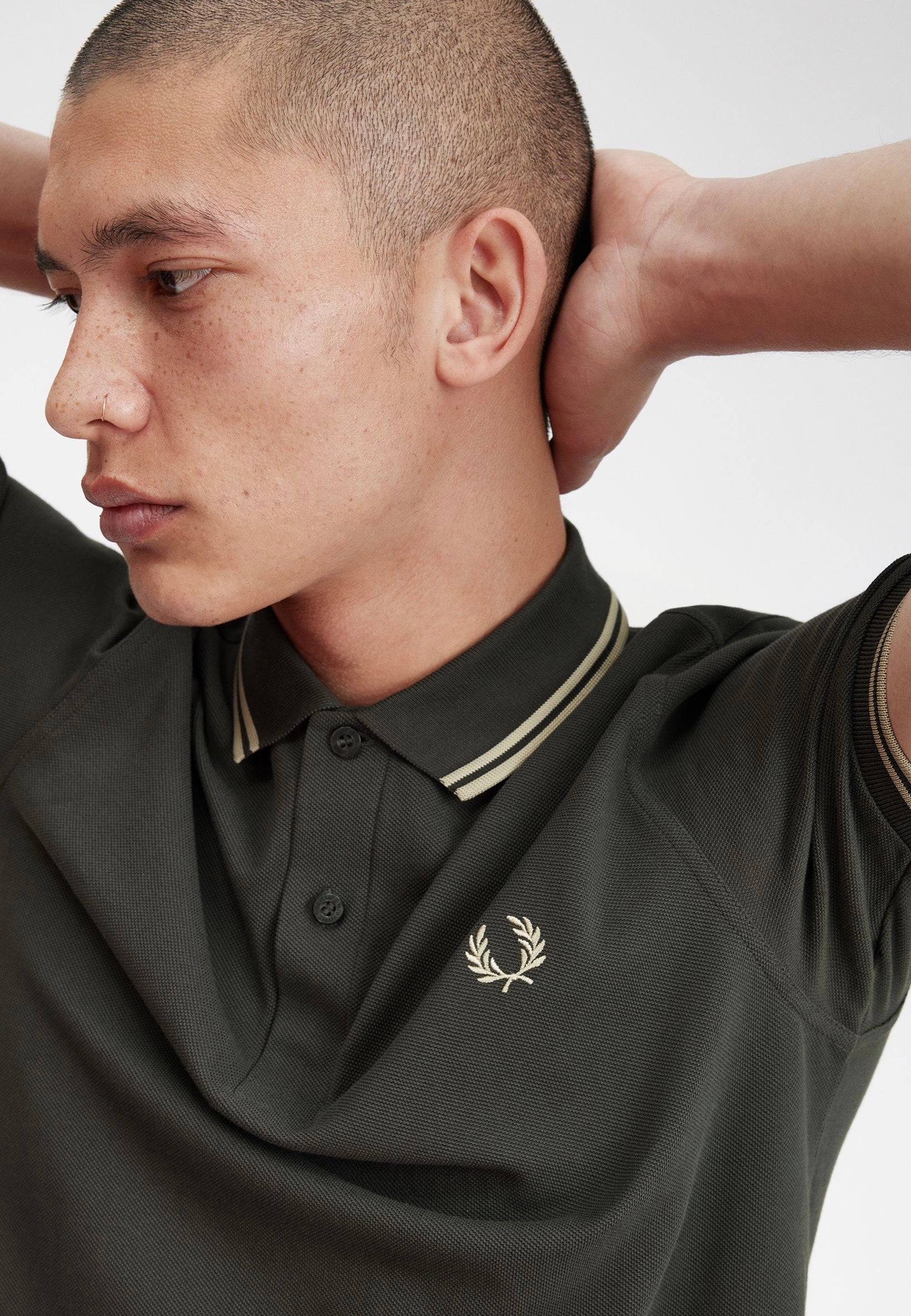 Fred Perry - Twin Tipped Field Green/Oatmeal - Polo | Men-Image