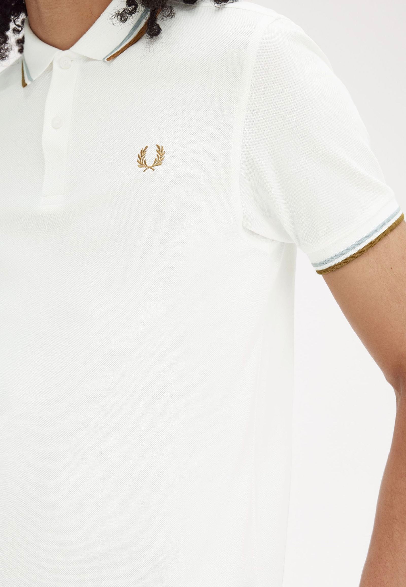 Fred Perry - Twin Tipped Snow White/Silver Blue/Dark Caramel - Polo | Men-Image