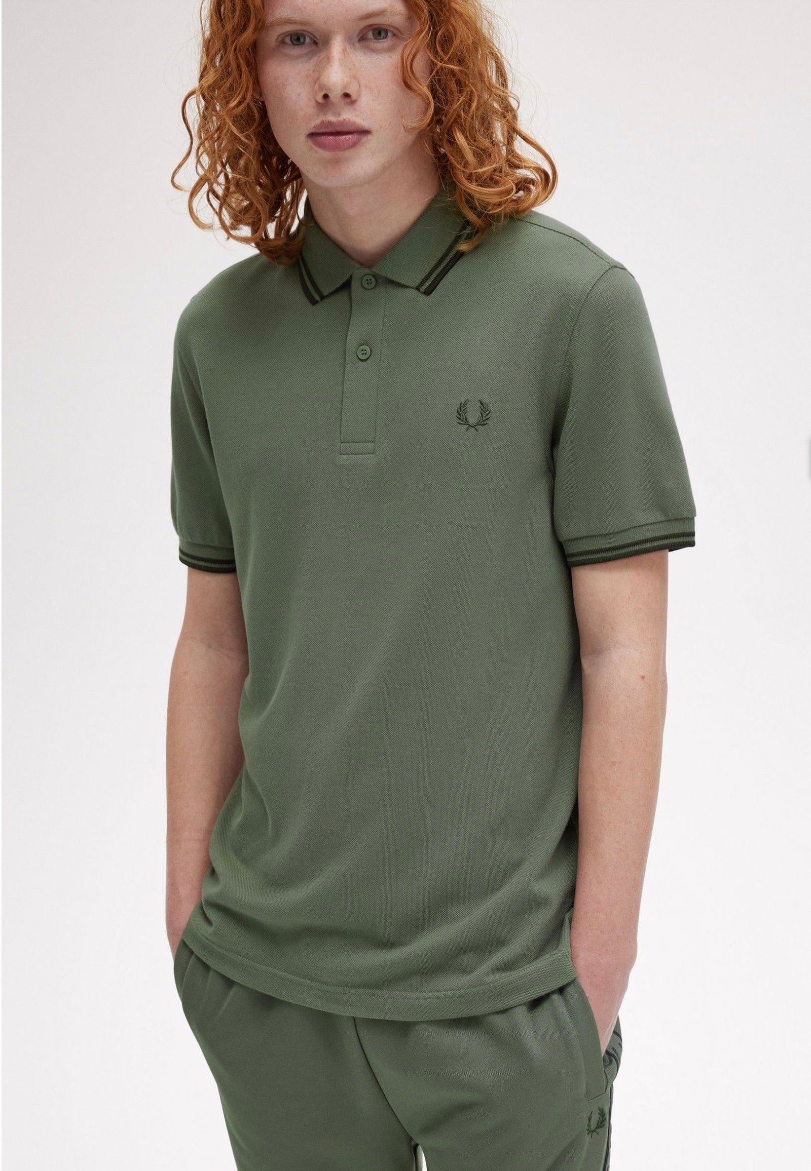 Fred Perry - Twin Tipped Laurel Wreath Green/Night Green/Night Green - Polo | Men-Image