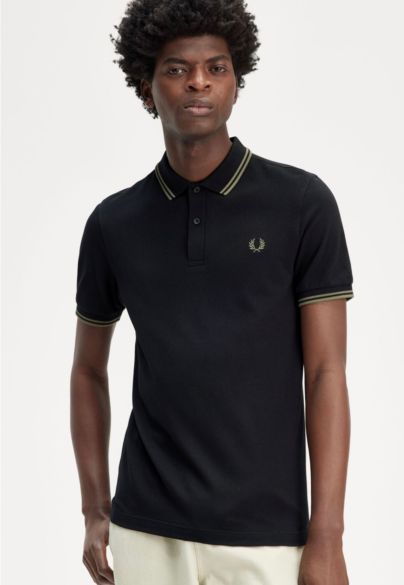 Fred Perry - The Twin Tipped Black/Lr Wgre - Polo | Men-Image