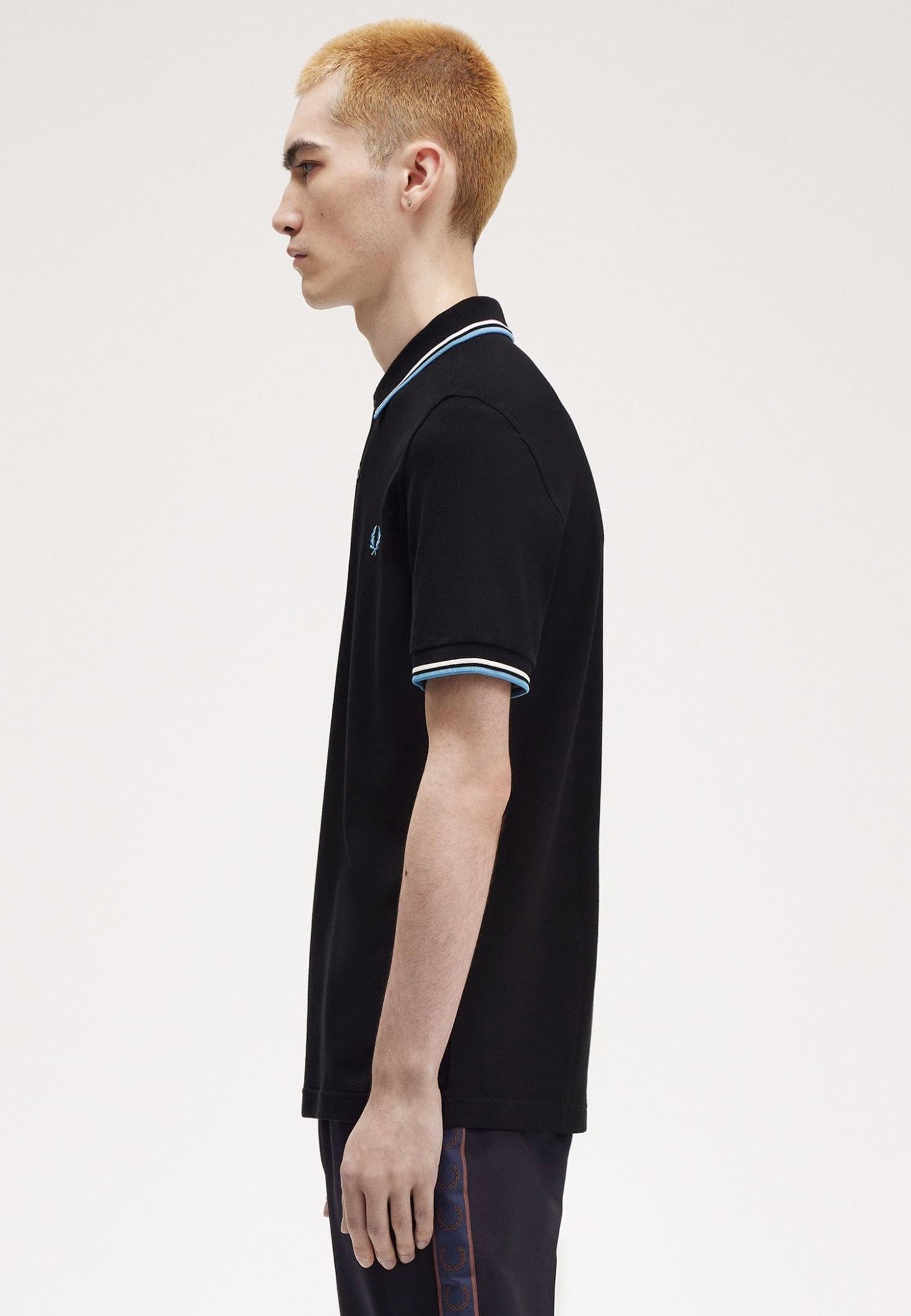 Fred Perry - The Twin Tipped Blk/Ecru/Softblu - Polo | Men-Image