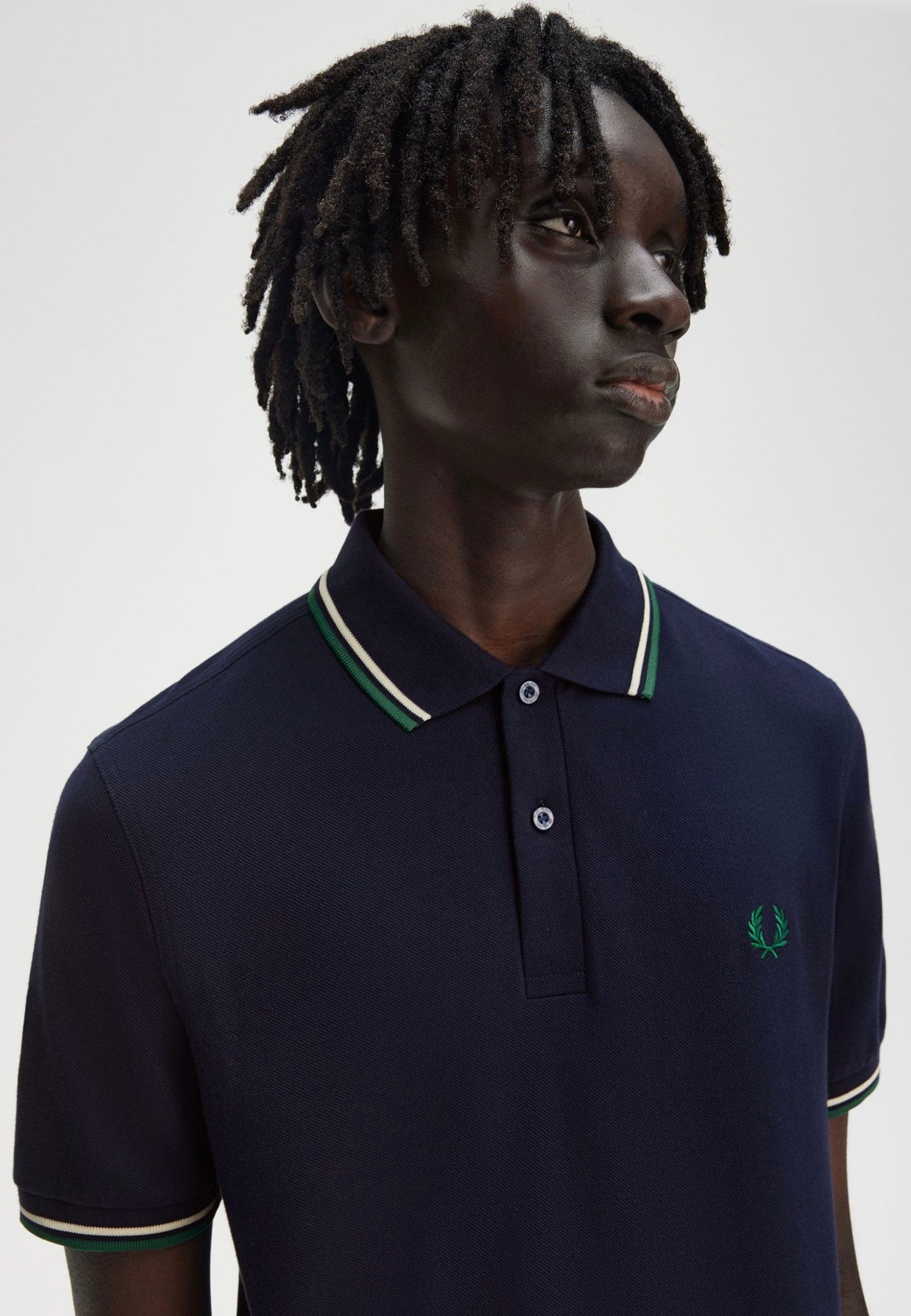 Fred Perry - Twin Tipped Dark Carbon/Light Ecru/Label Green - Polo | Men-Image