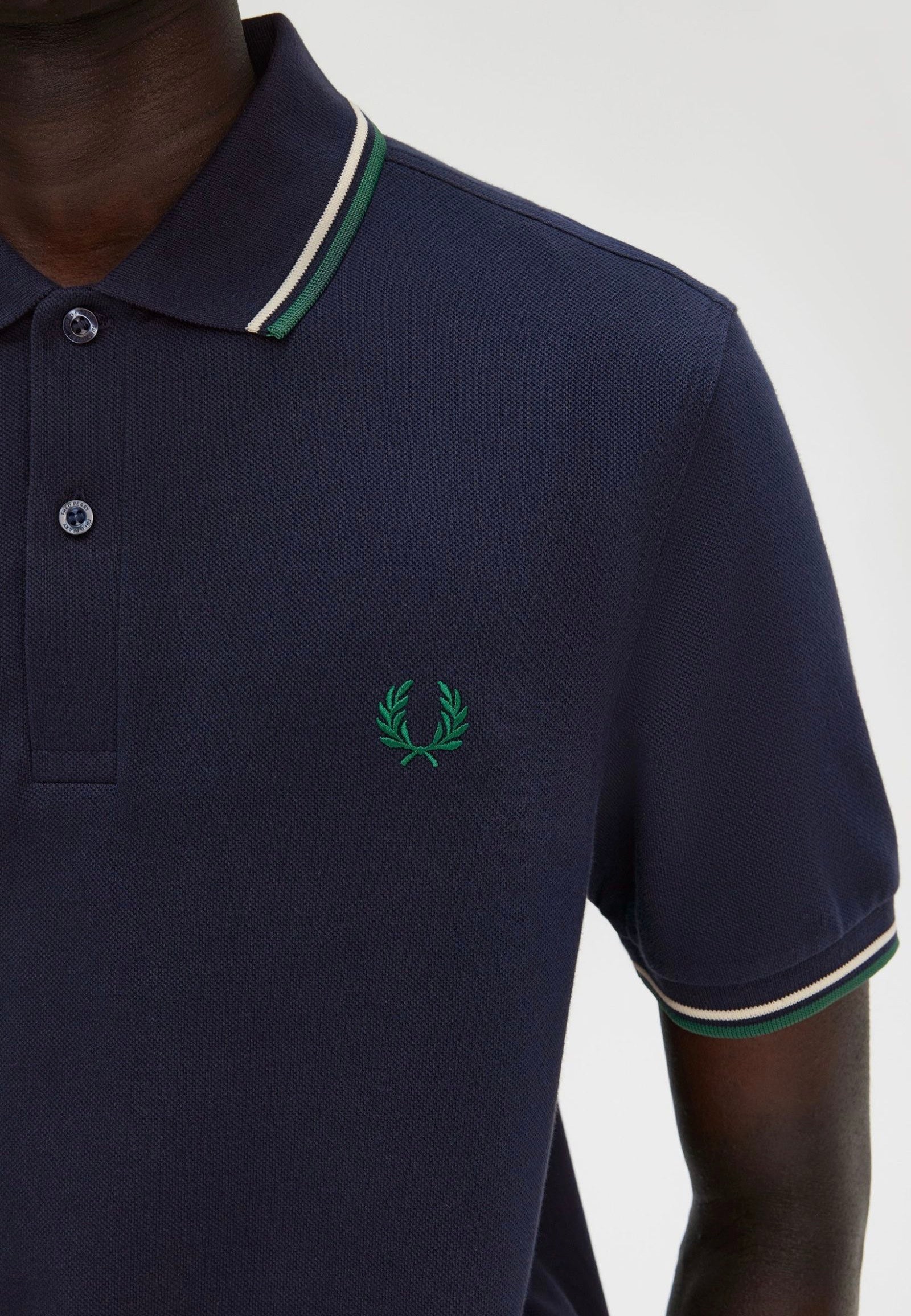 Fred Perry - Twin Tipped Dark Carbon/Light Ecru/Label Green - Polo | Men-Image