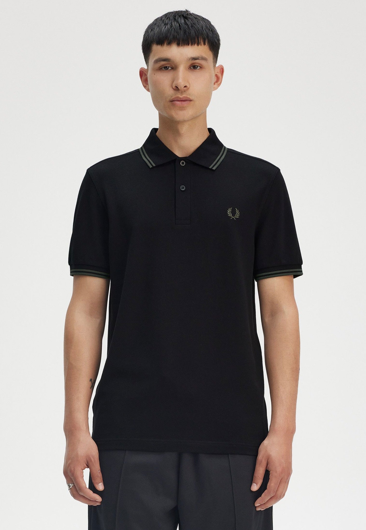 Fred Perry - Twin Tipped Black/Court Green - Polo | Men-Image